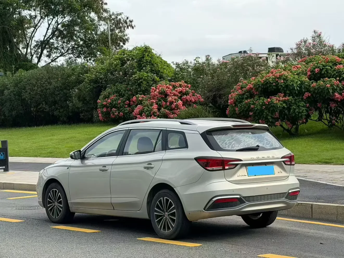 Roewe Ei5
