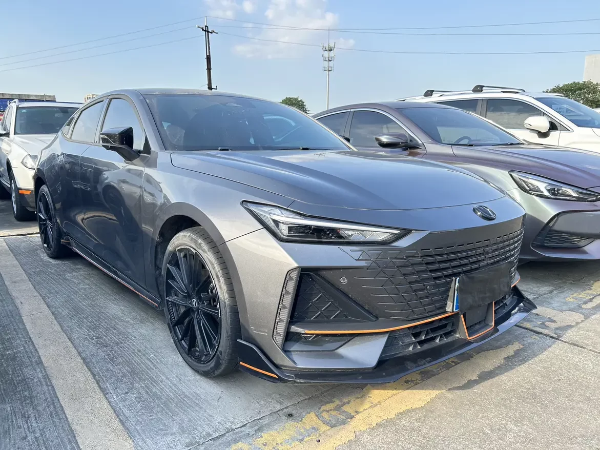 Changan UNI-V