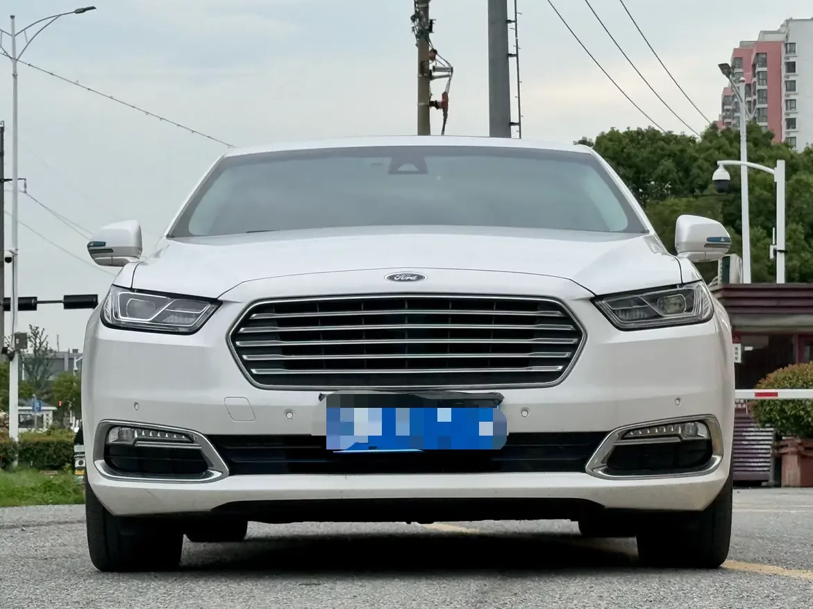 Ford Taurus