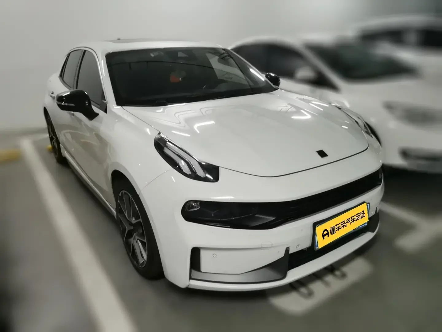 Lynk & Co 03