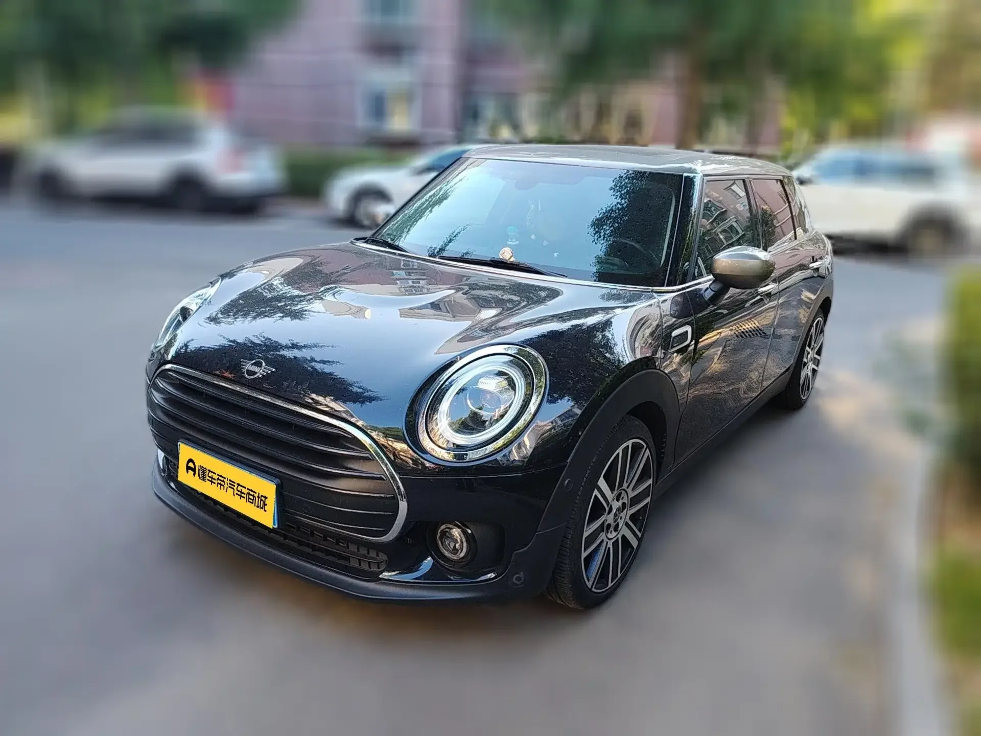 MINI CLUBMAN