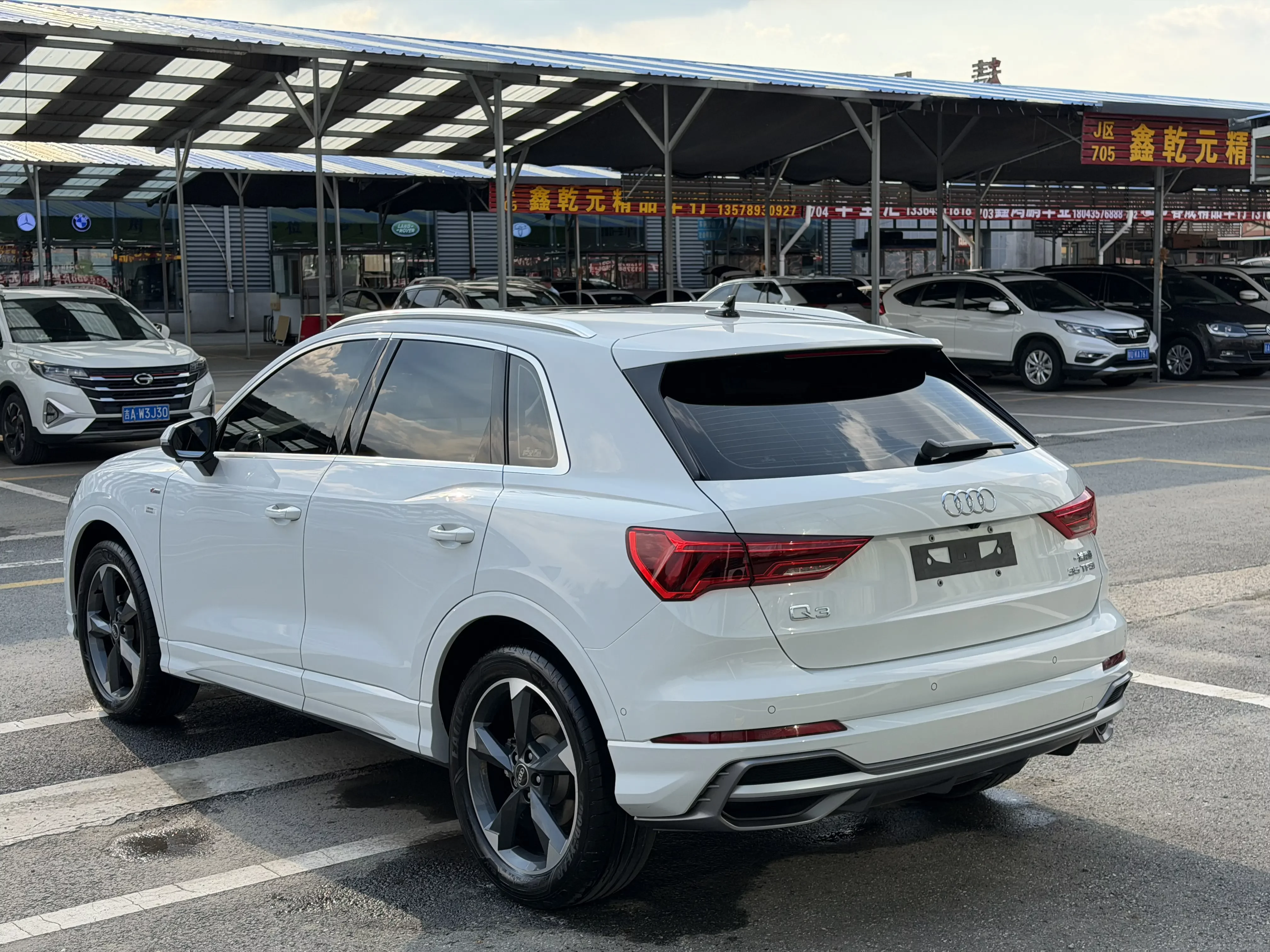 Audi Q3