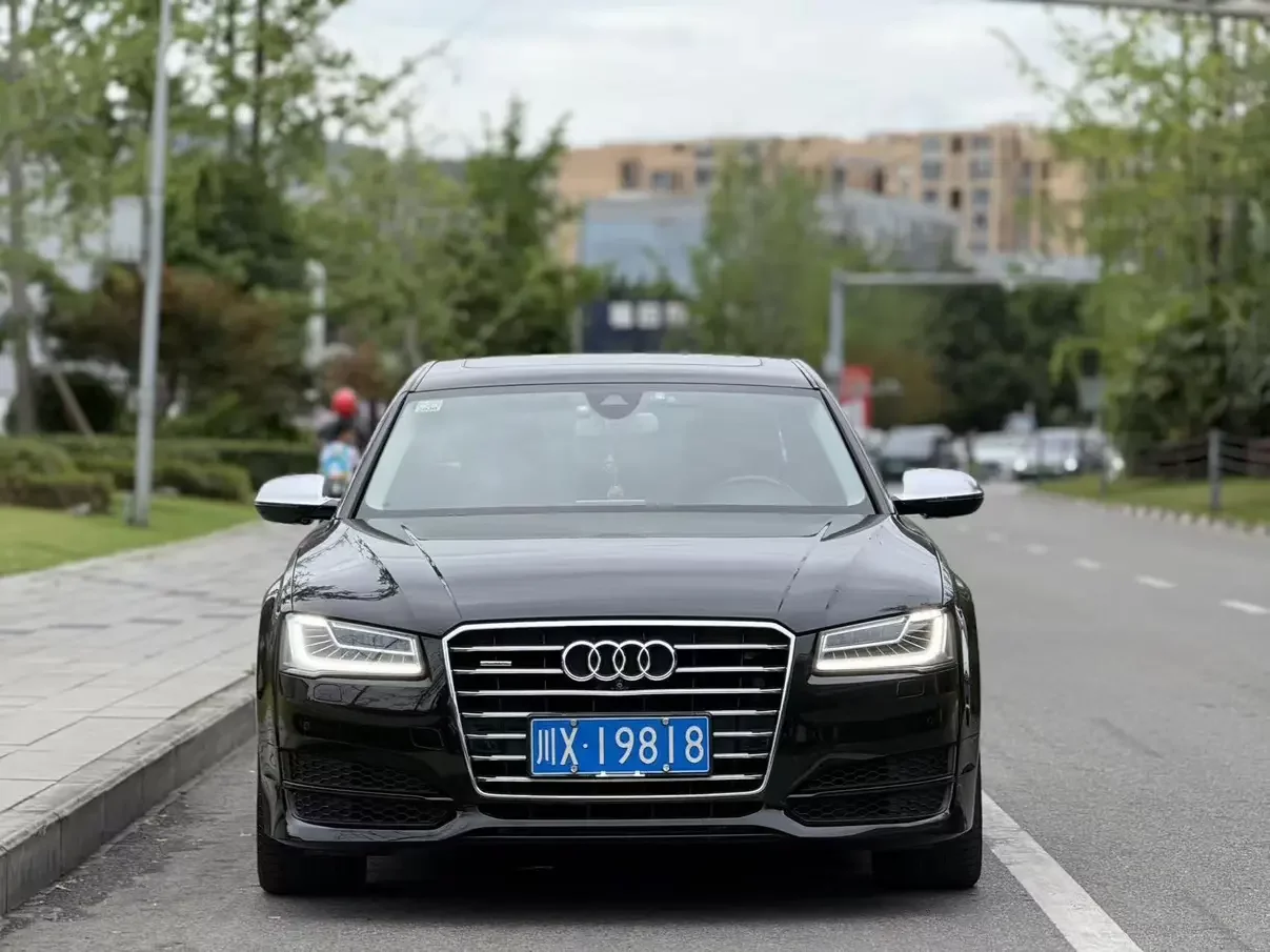 Audi A8