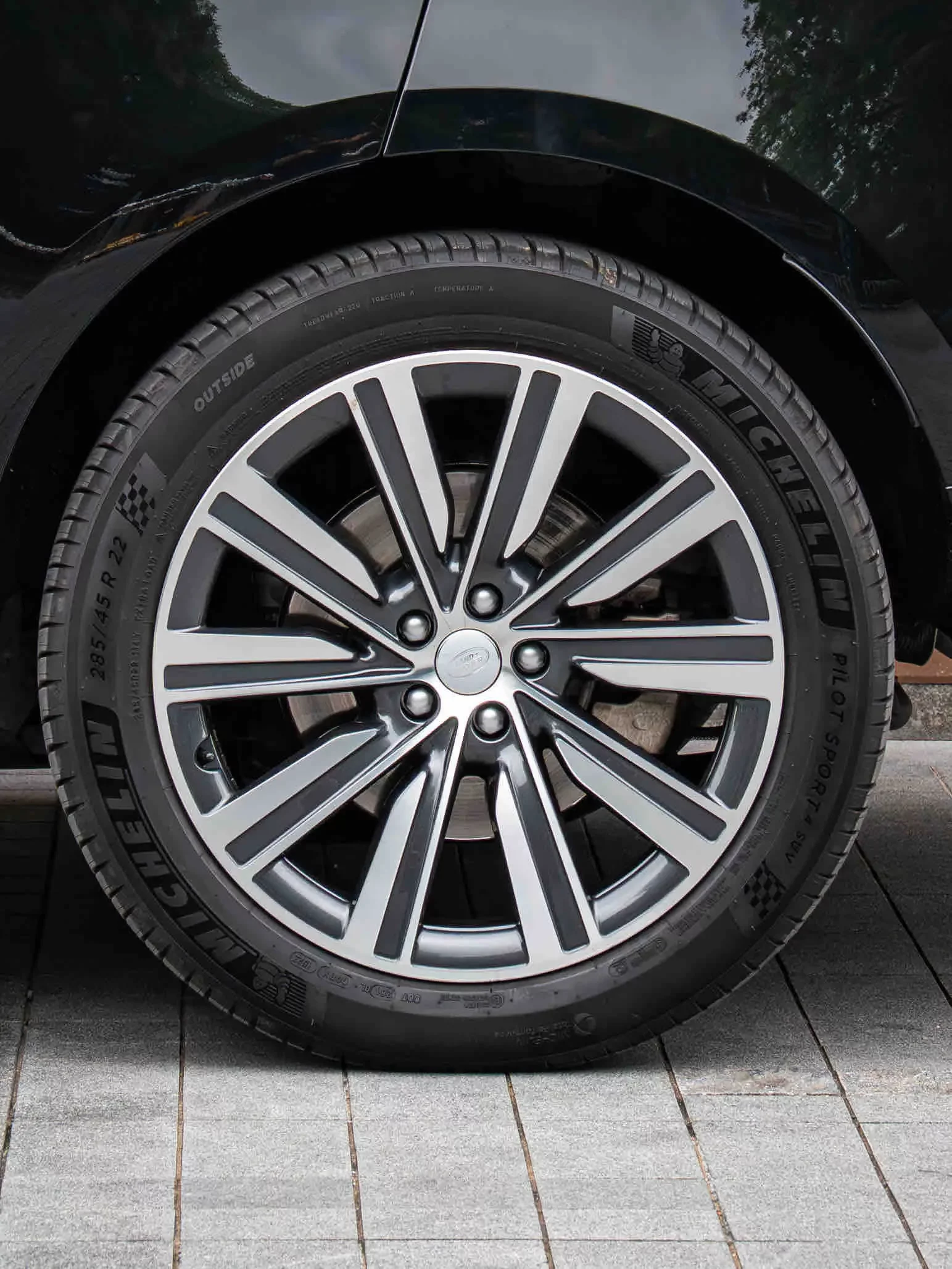 Land Rover range rover