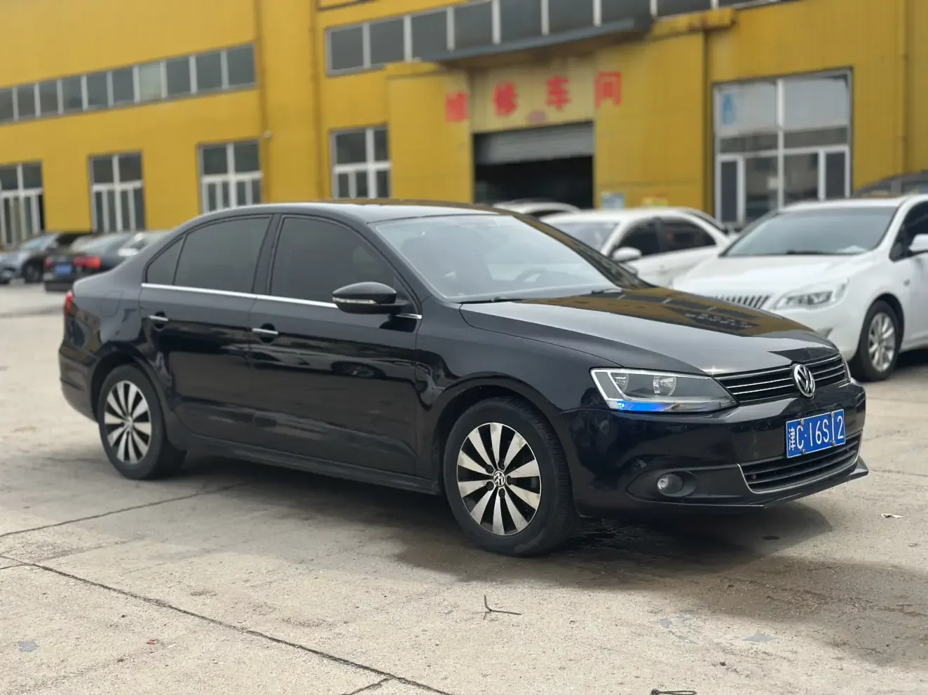 Volkswagen Sagitar