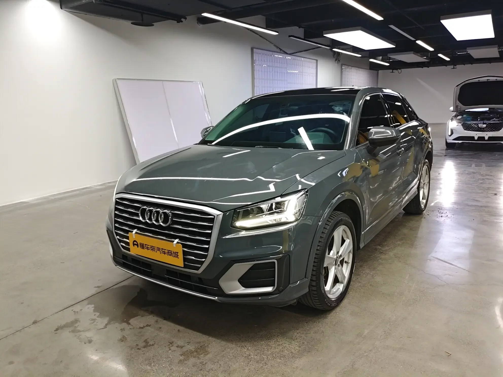 Audi Q2L