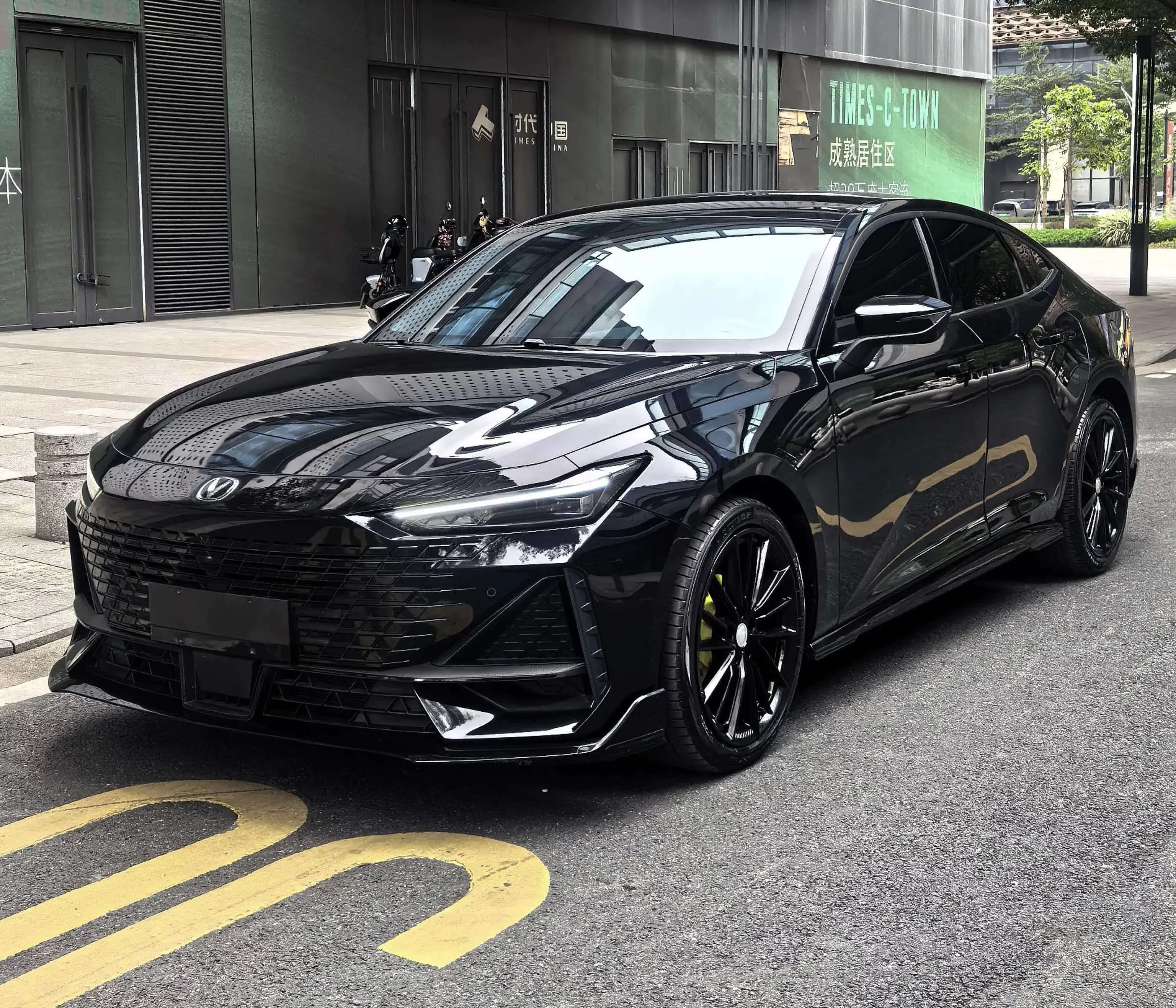 Changan UNI-V  из Китая