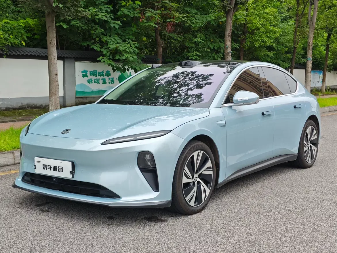 NIO ET5  из Китая