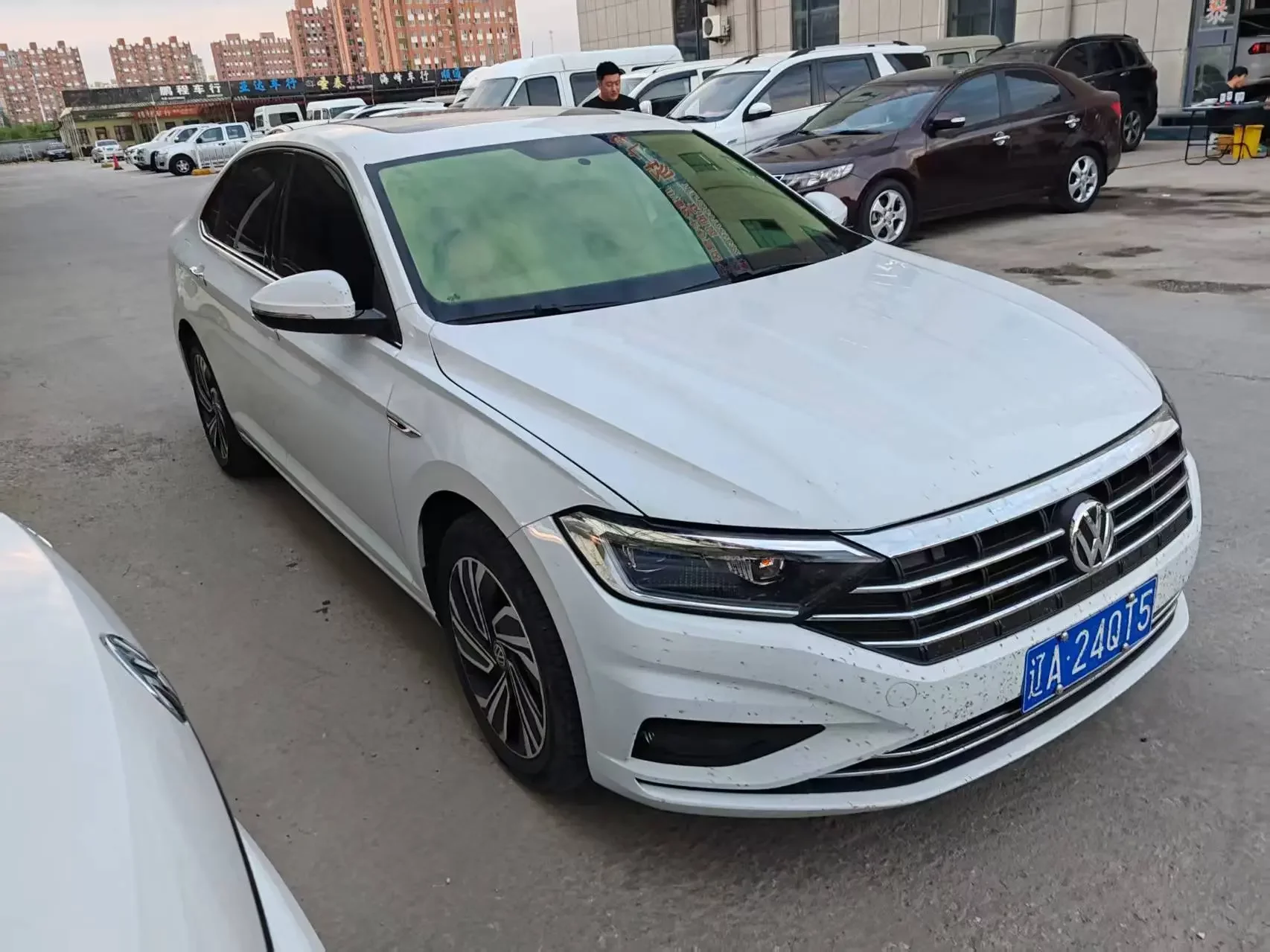 Volkswagen Sagitar