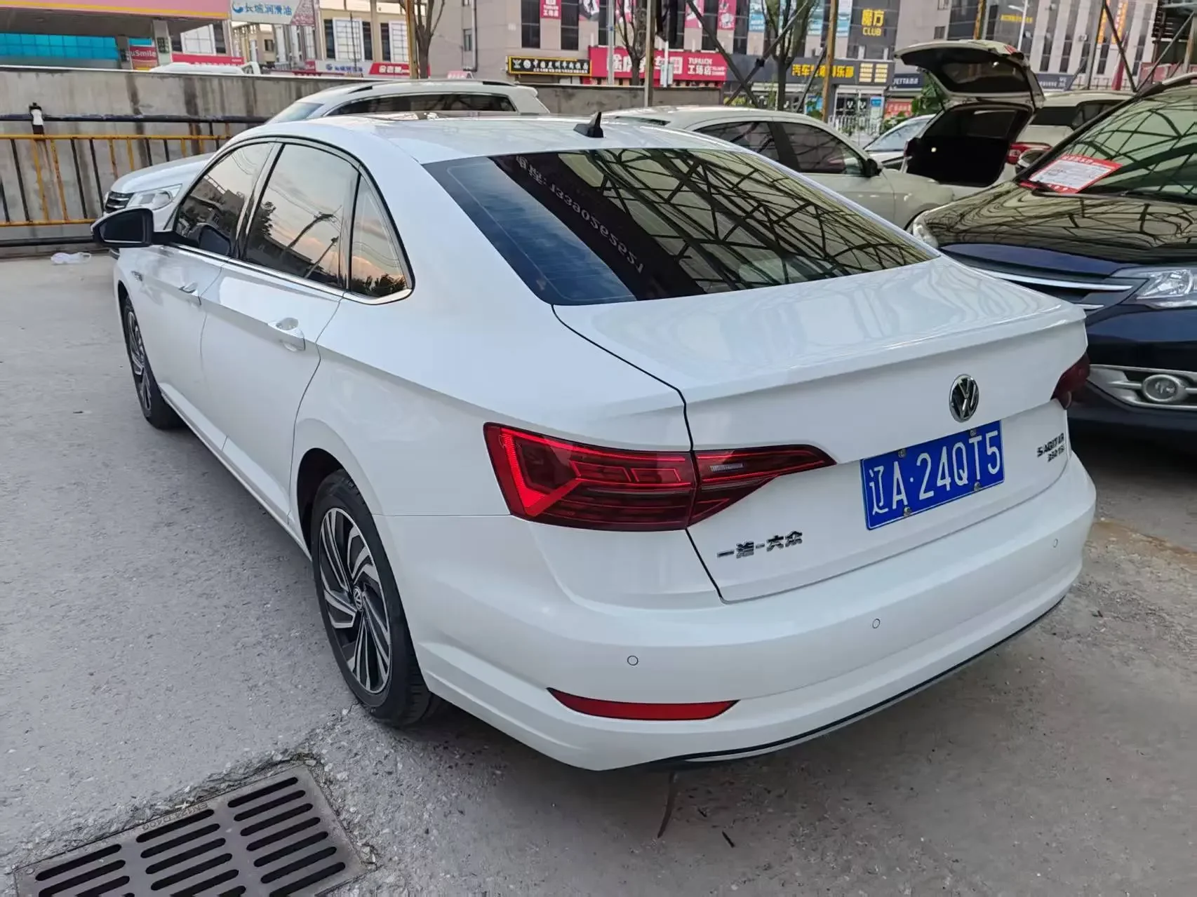 Volkswagen Sagitar