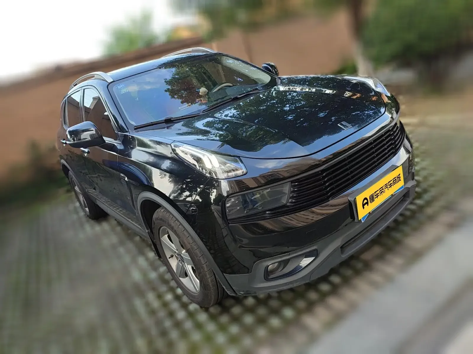 Lynk & Co 01