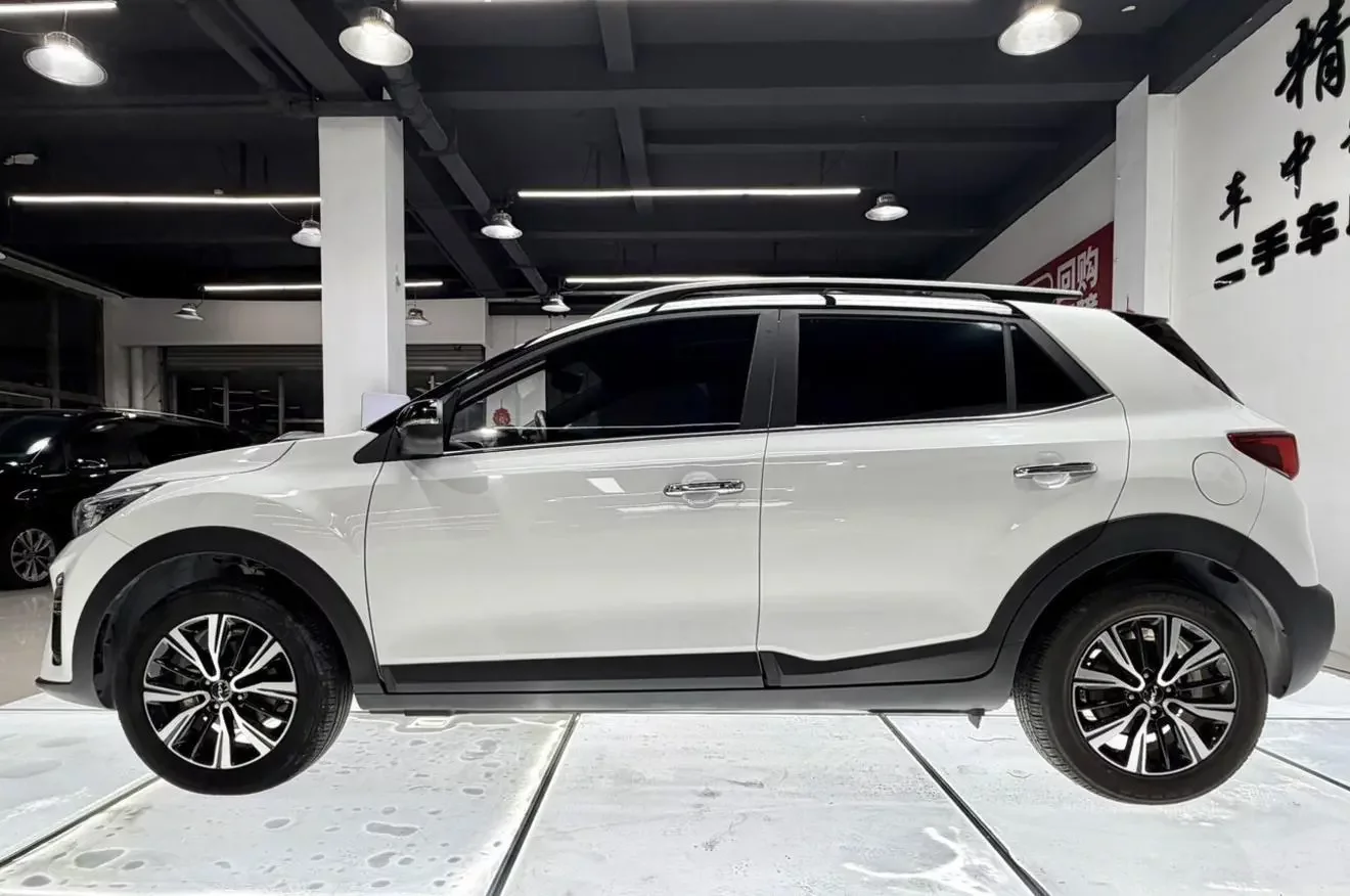 Kia KX1