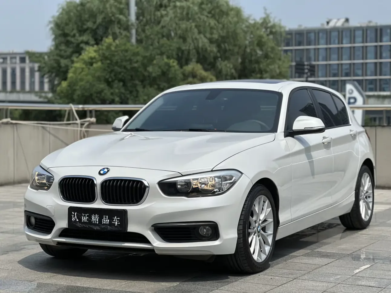 BMW 1 Series  из Китая