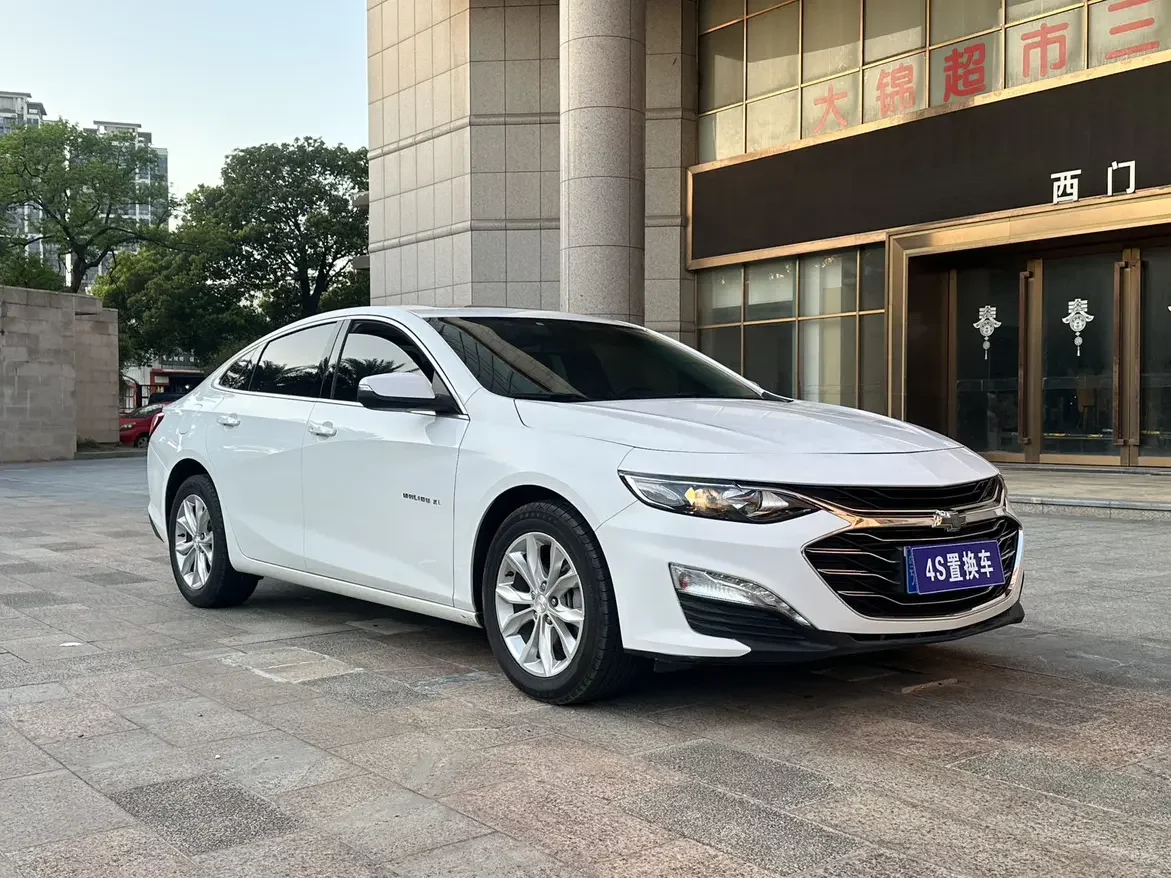 Chevrolet Malibu XL