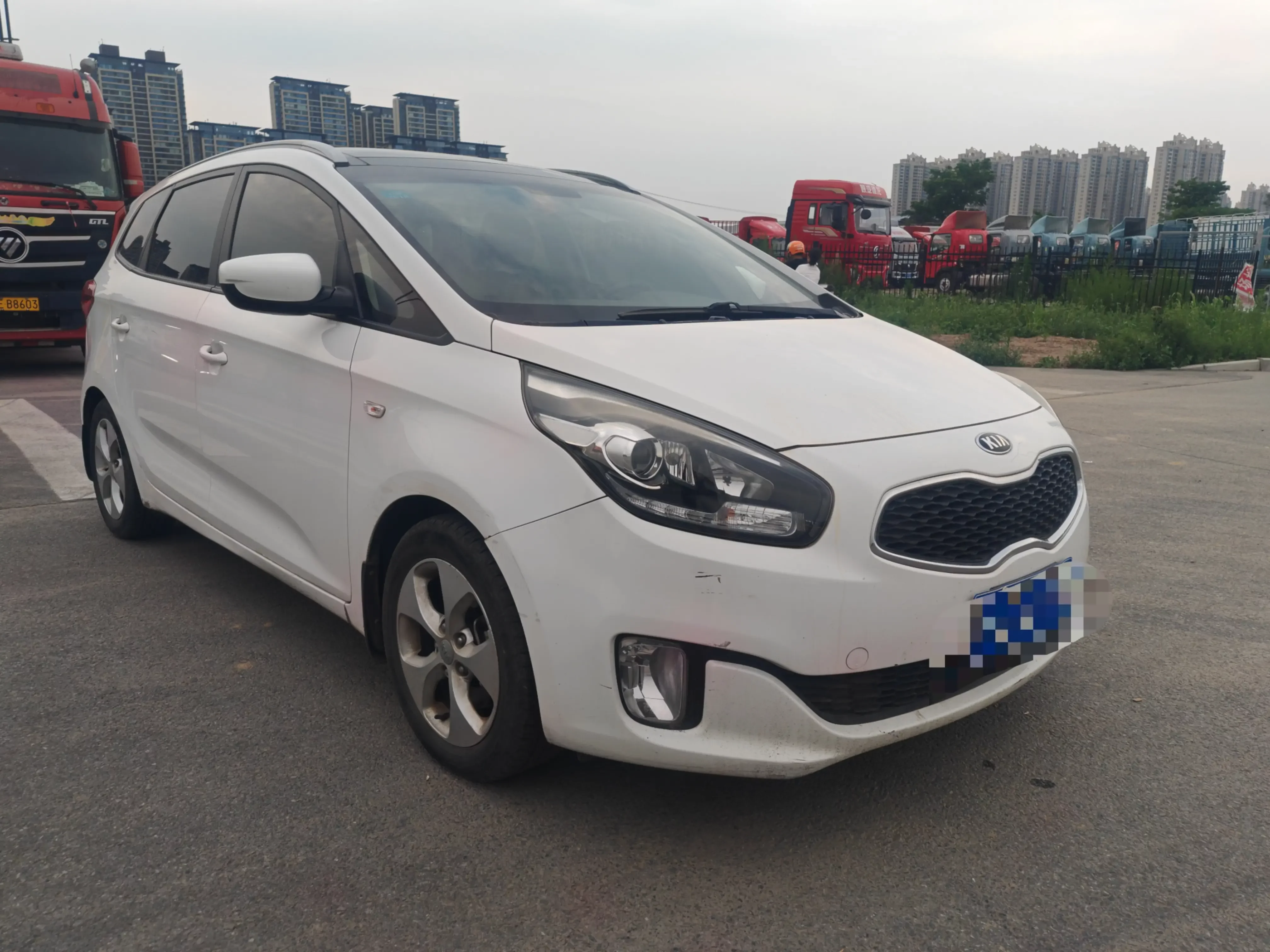 Kia Carens