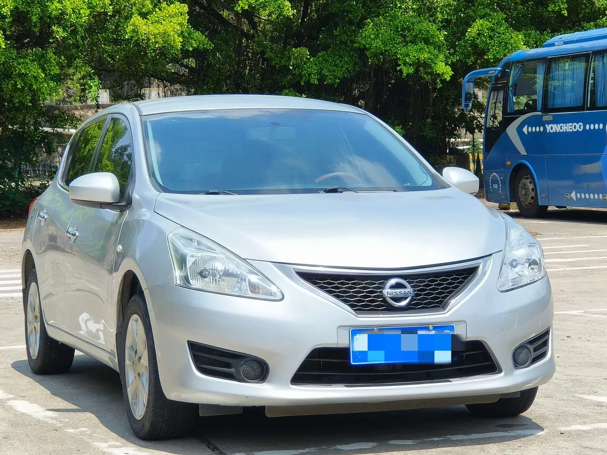 Nissan Tiida