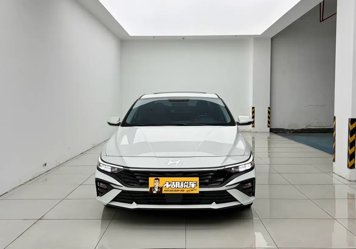Hyundai Elantra