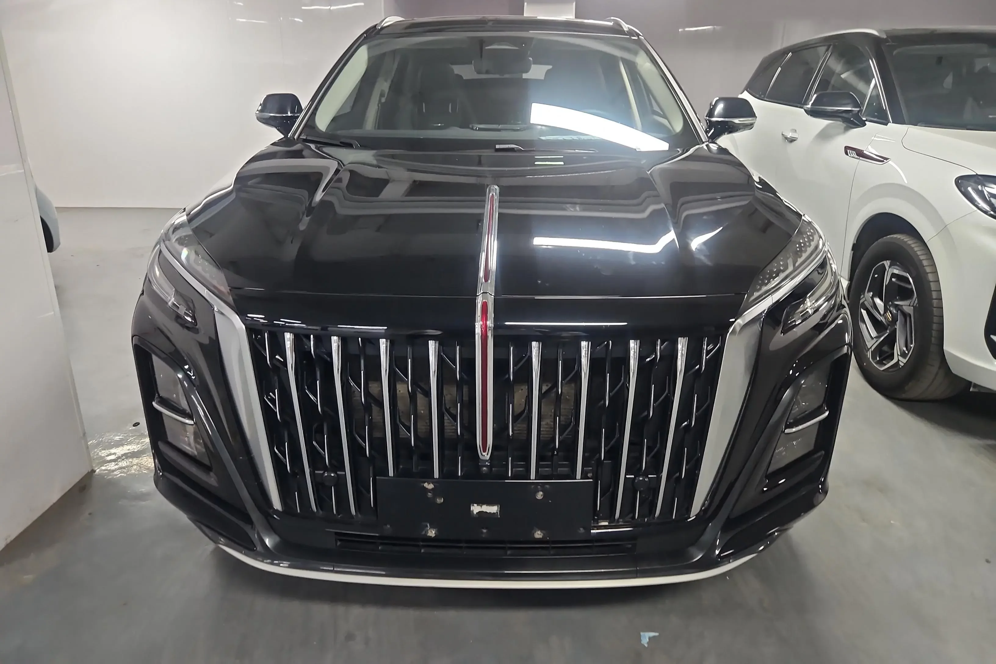 Hongqi HS3