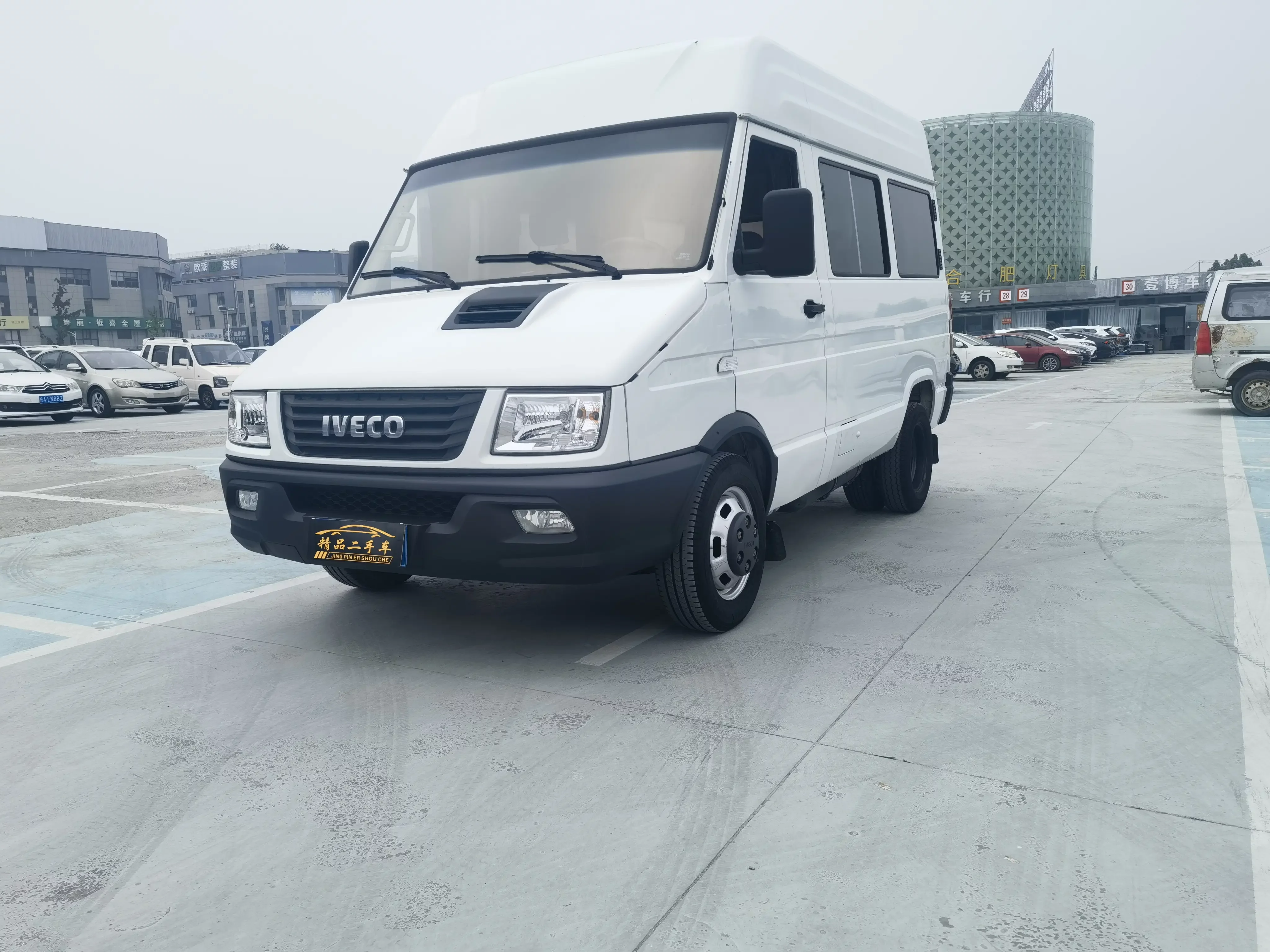 Iveco proud