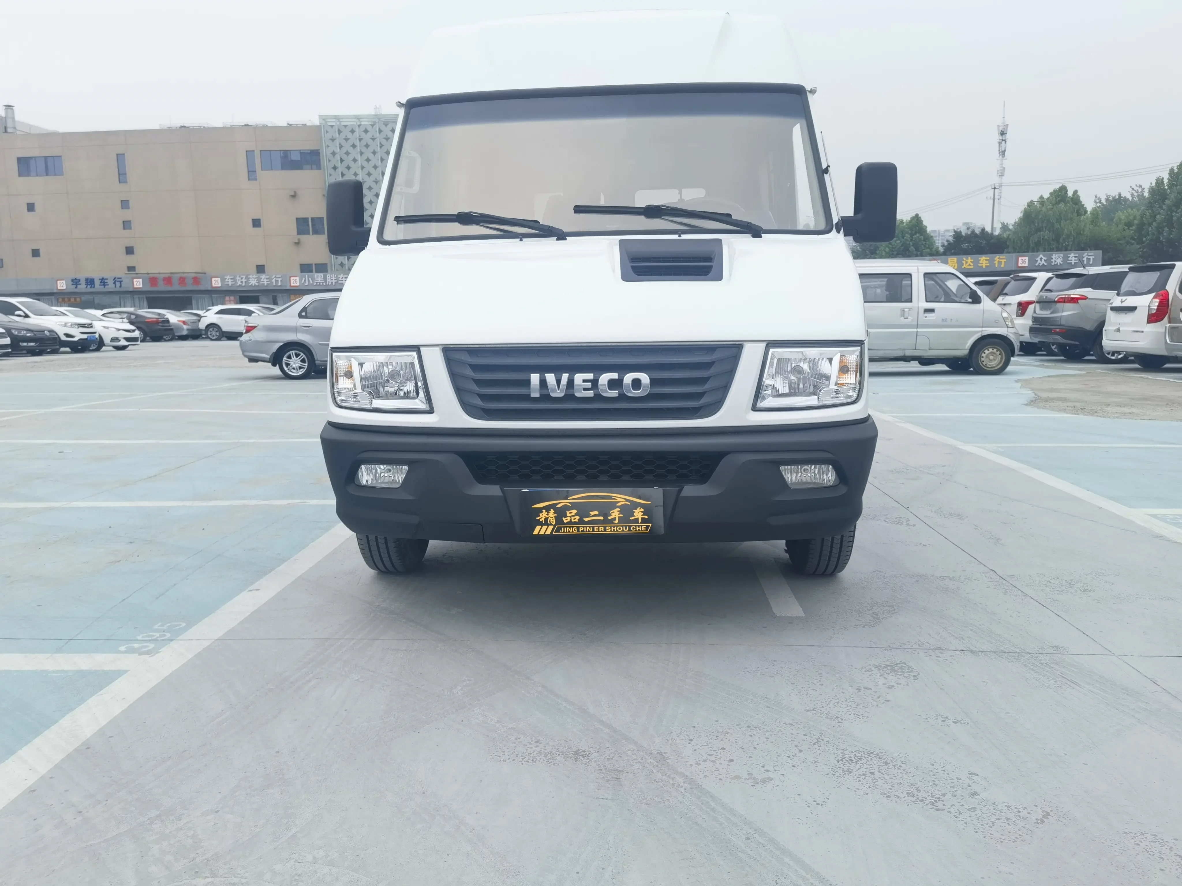 Iveco proud