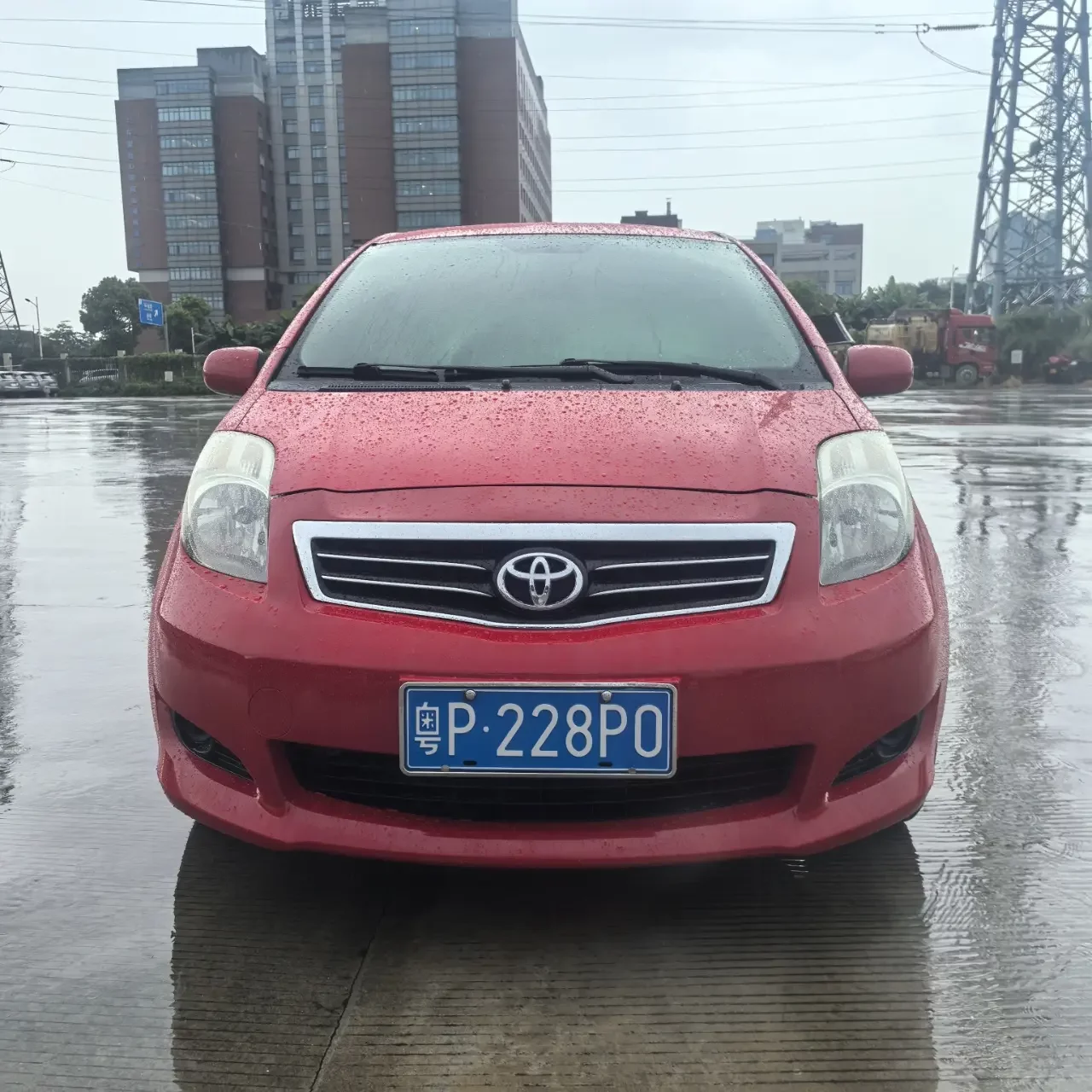Toyota Yaris  из Китая