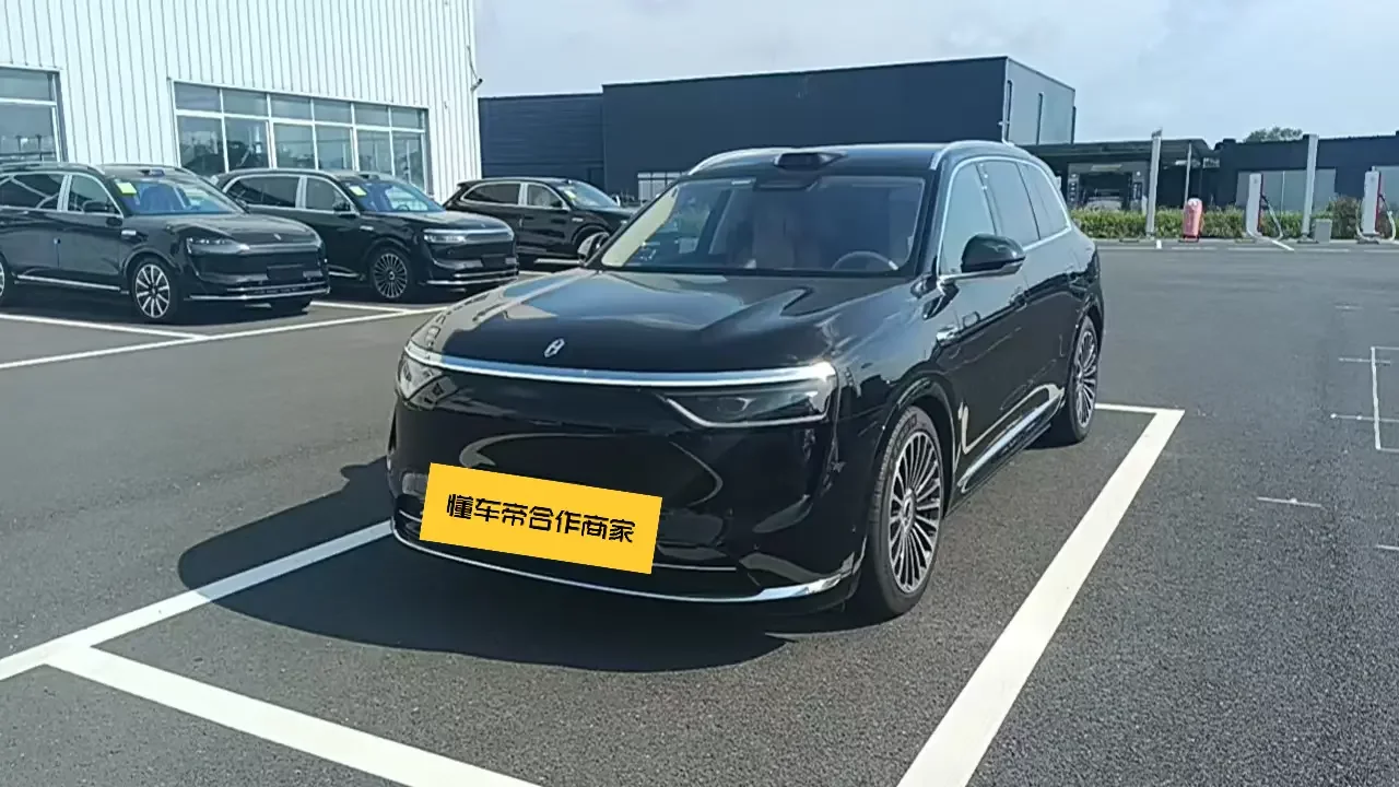 AITO QJM8