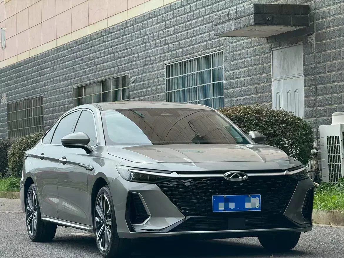 Chery Arrizo 8