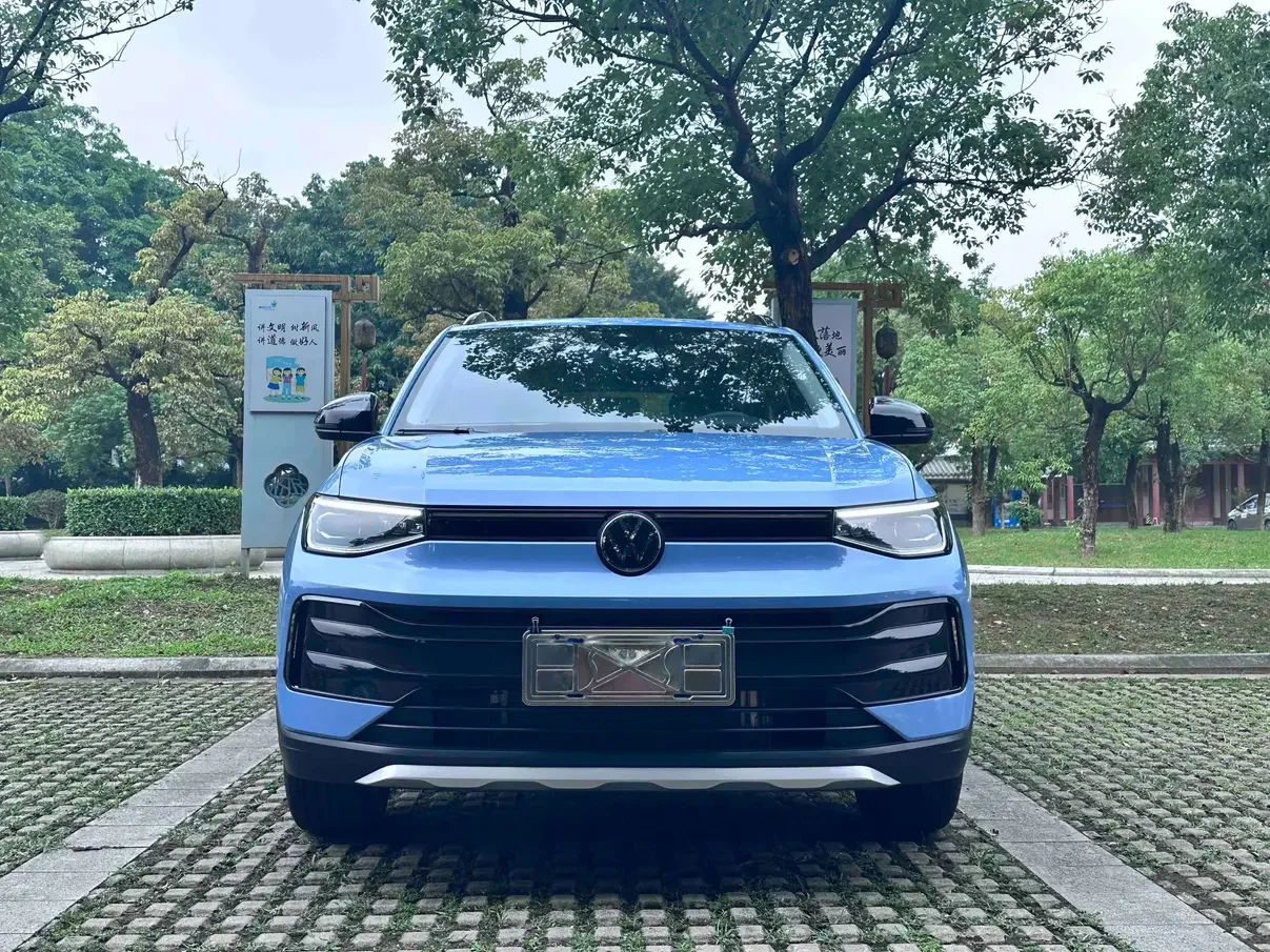 Volkswagen Tharu