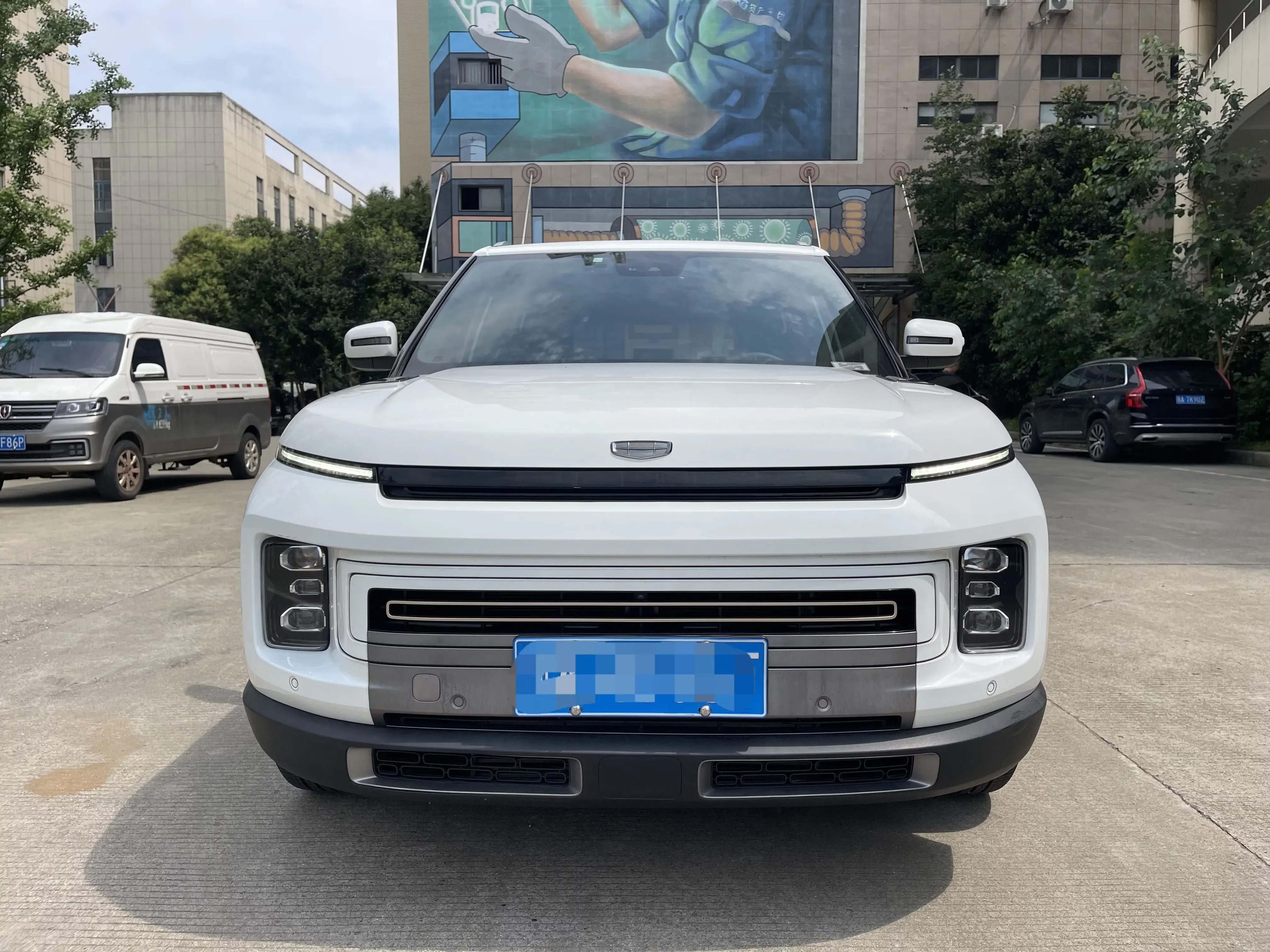 Geely ICON