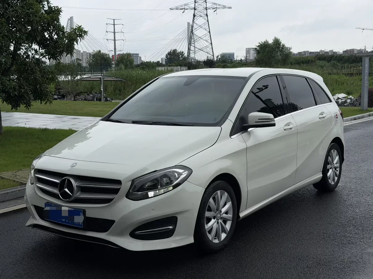 Mercedes-Benz B Class