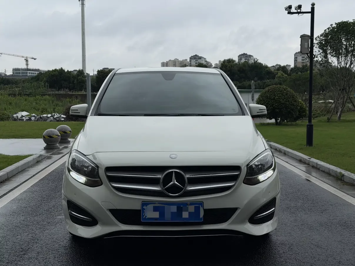 Mercedes-Benz B Class