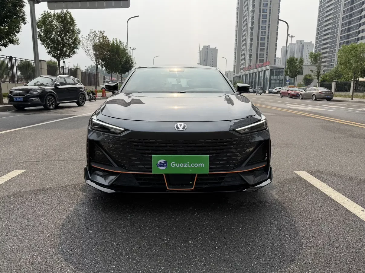 Changan UNI-V  из Китая