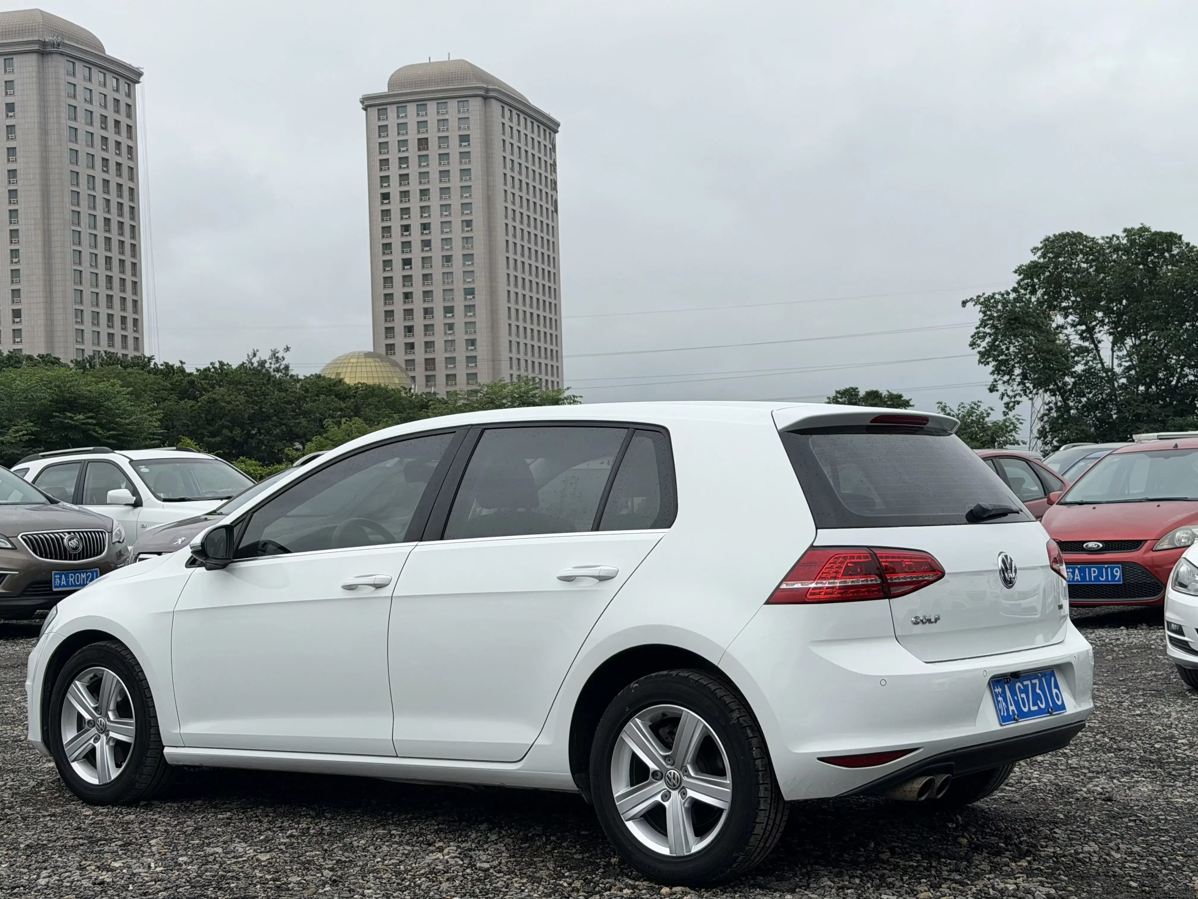 Volkswagen golf