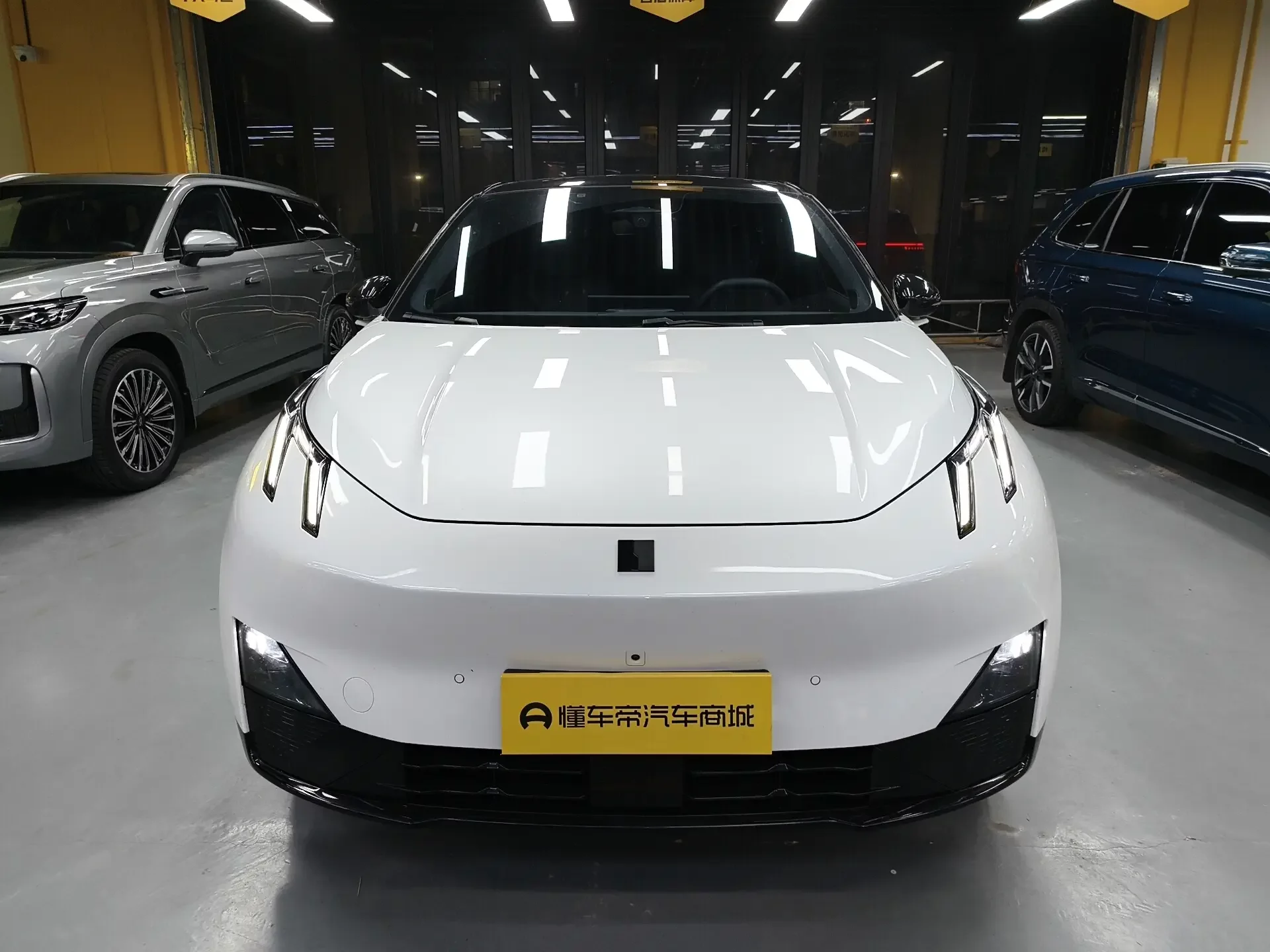 Lynk & Co Z20