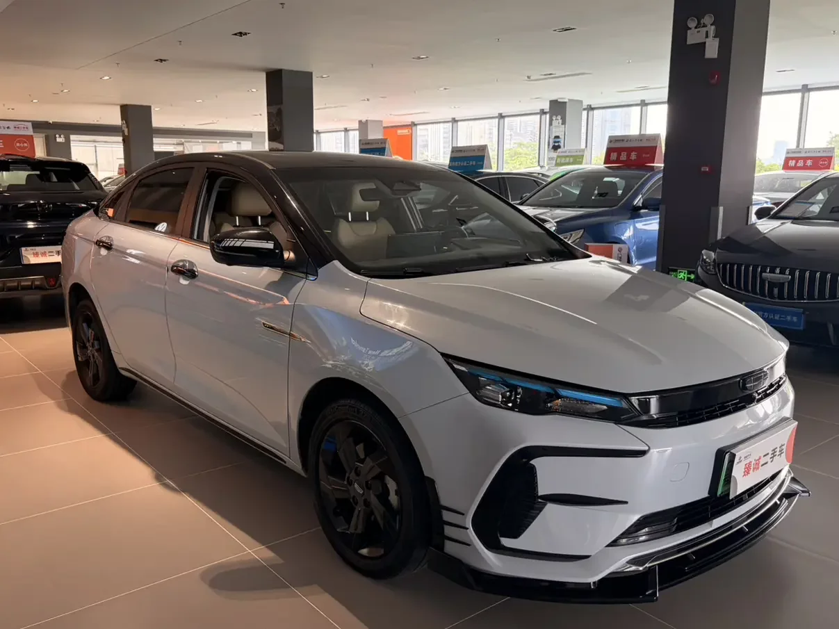 Geely Emgrand L HiP