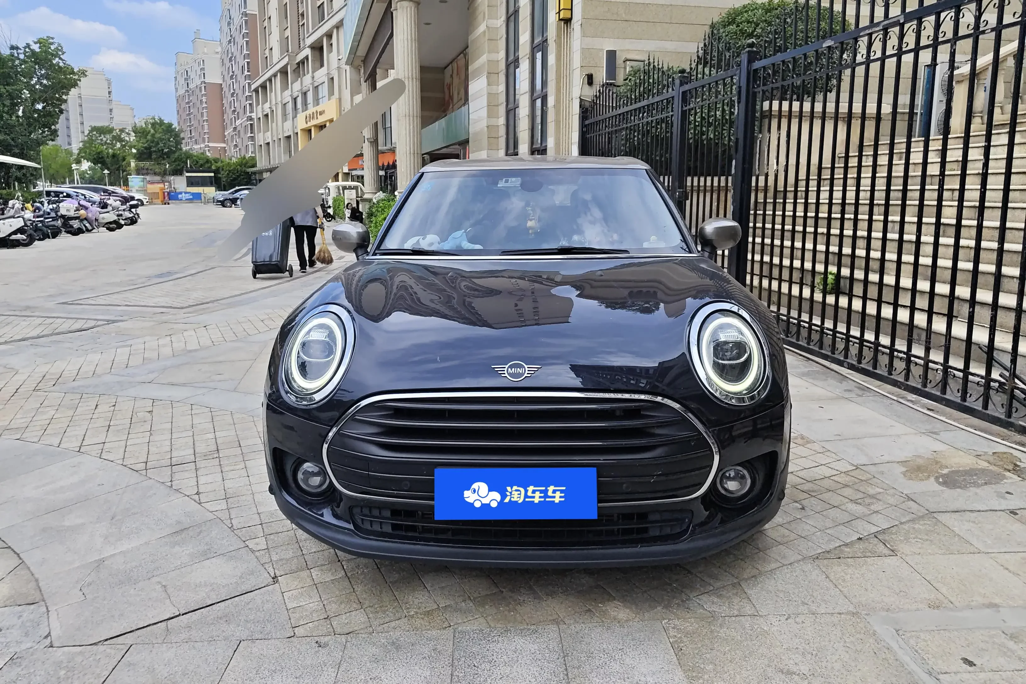 MINI CLUBMAN