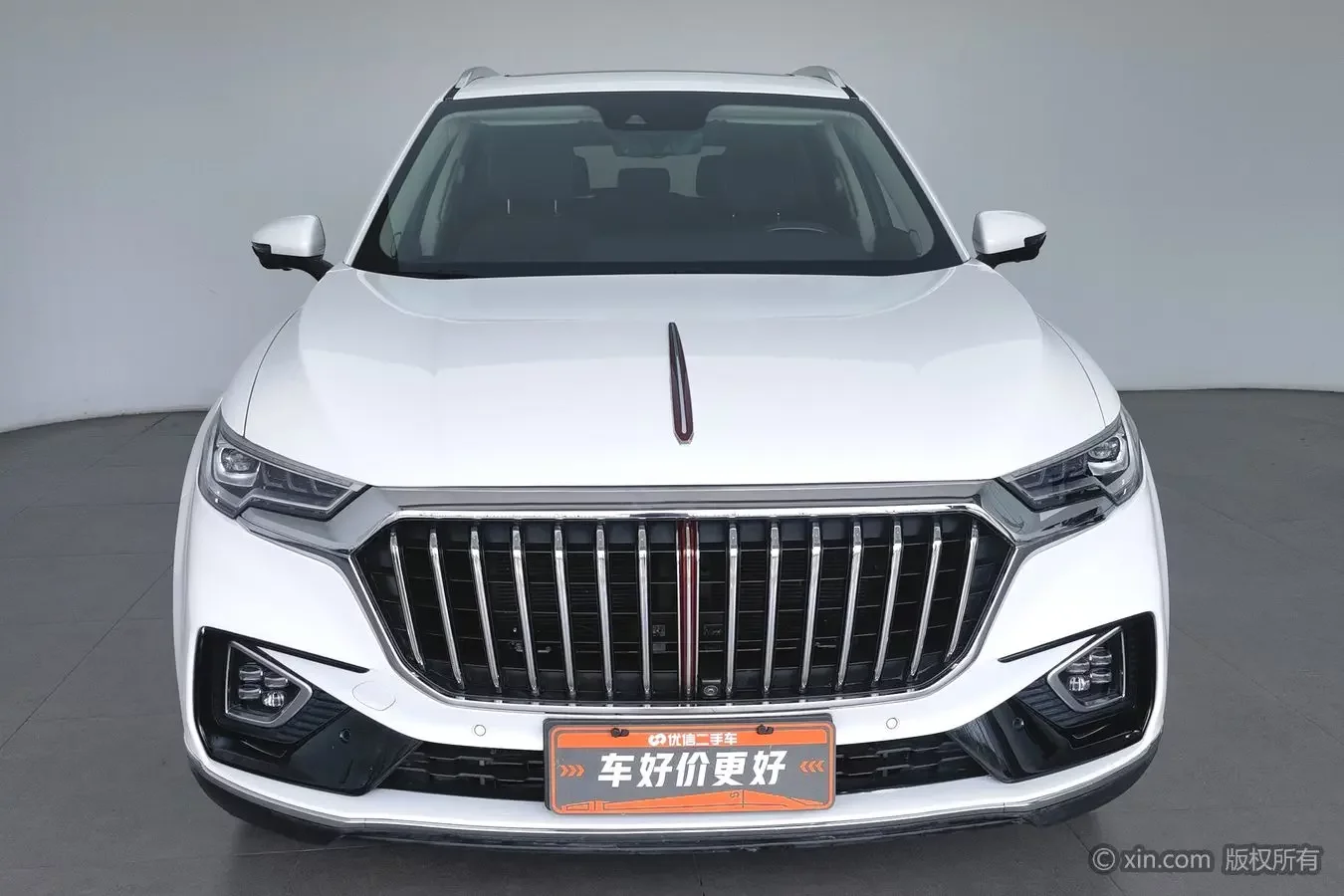 Hongqi HS5  из Китая