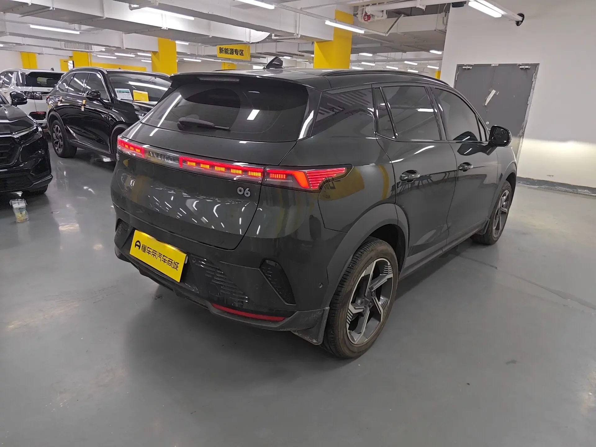 Lynk & Co 06