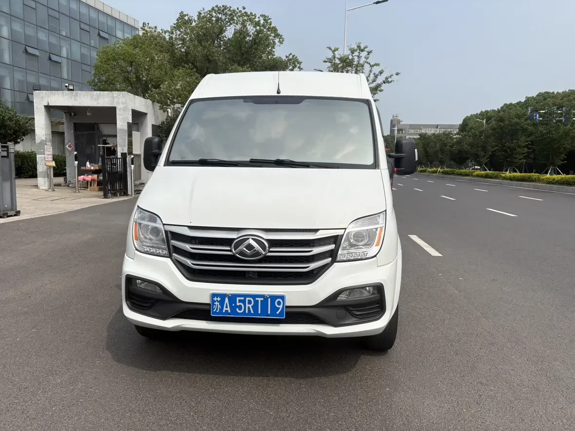 Datong Xintu V80  из Китая