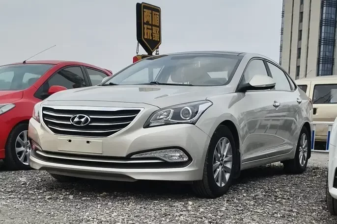 Hyundai famous pictures  из Китая