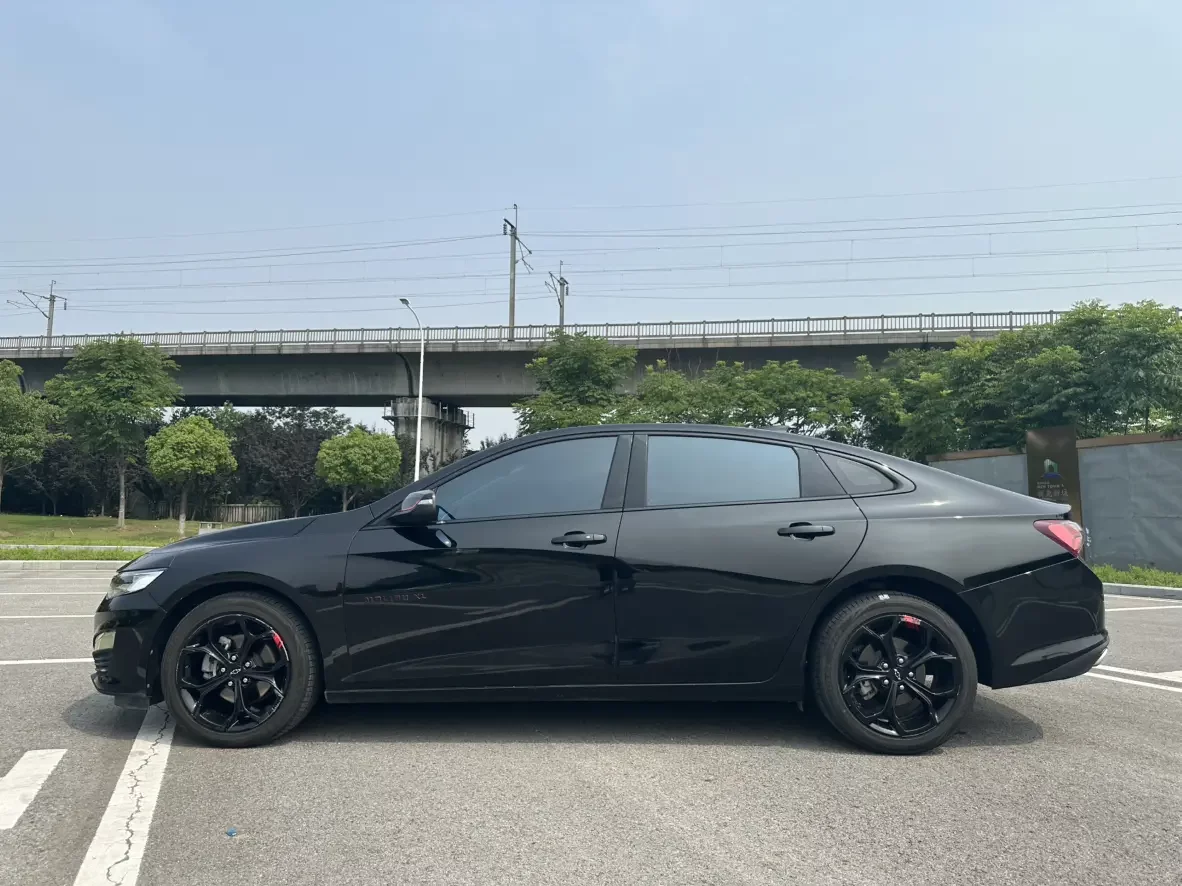 Chevrolet Malibu XL
