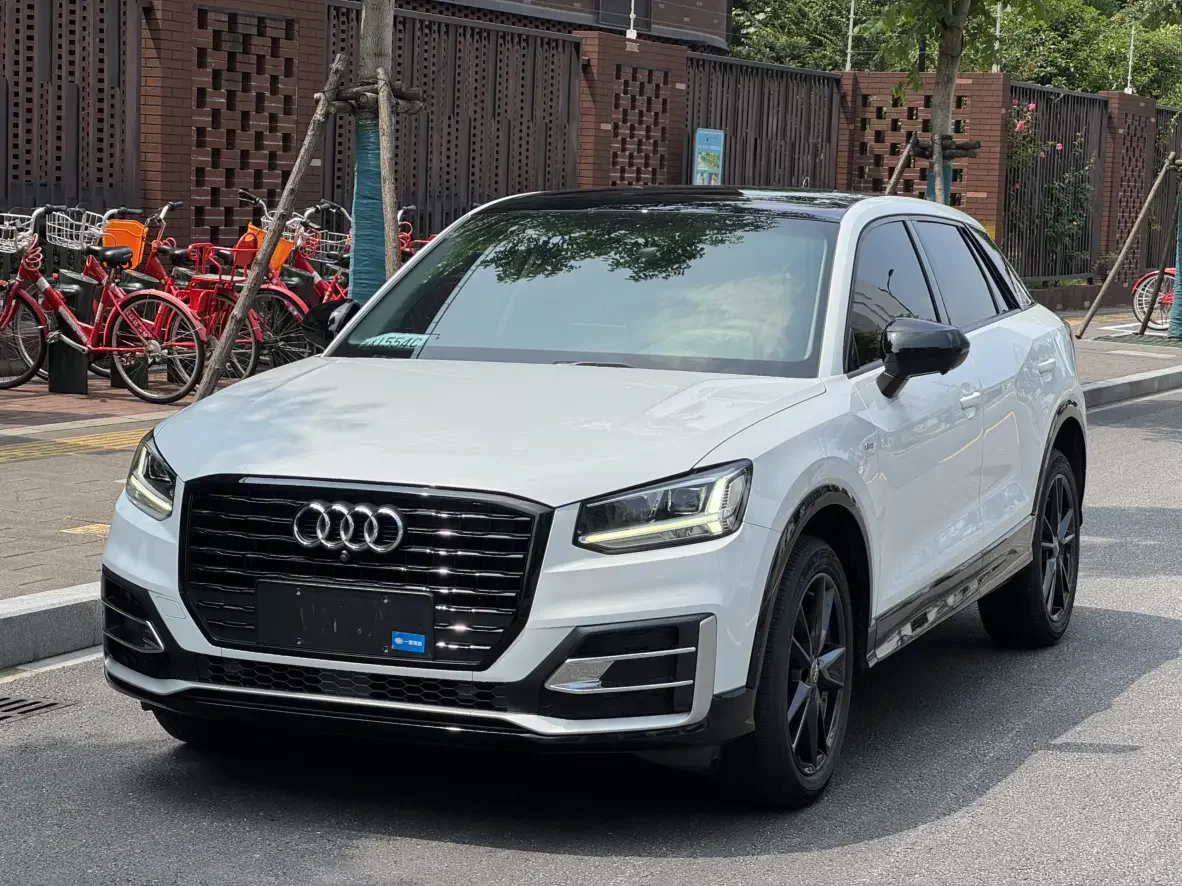 Audi Q2L