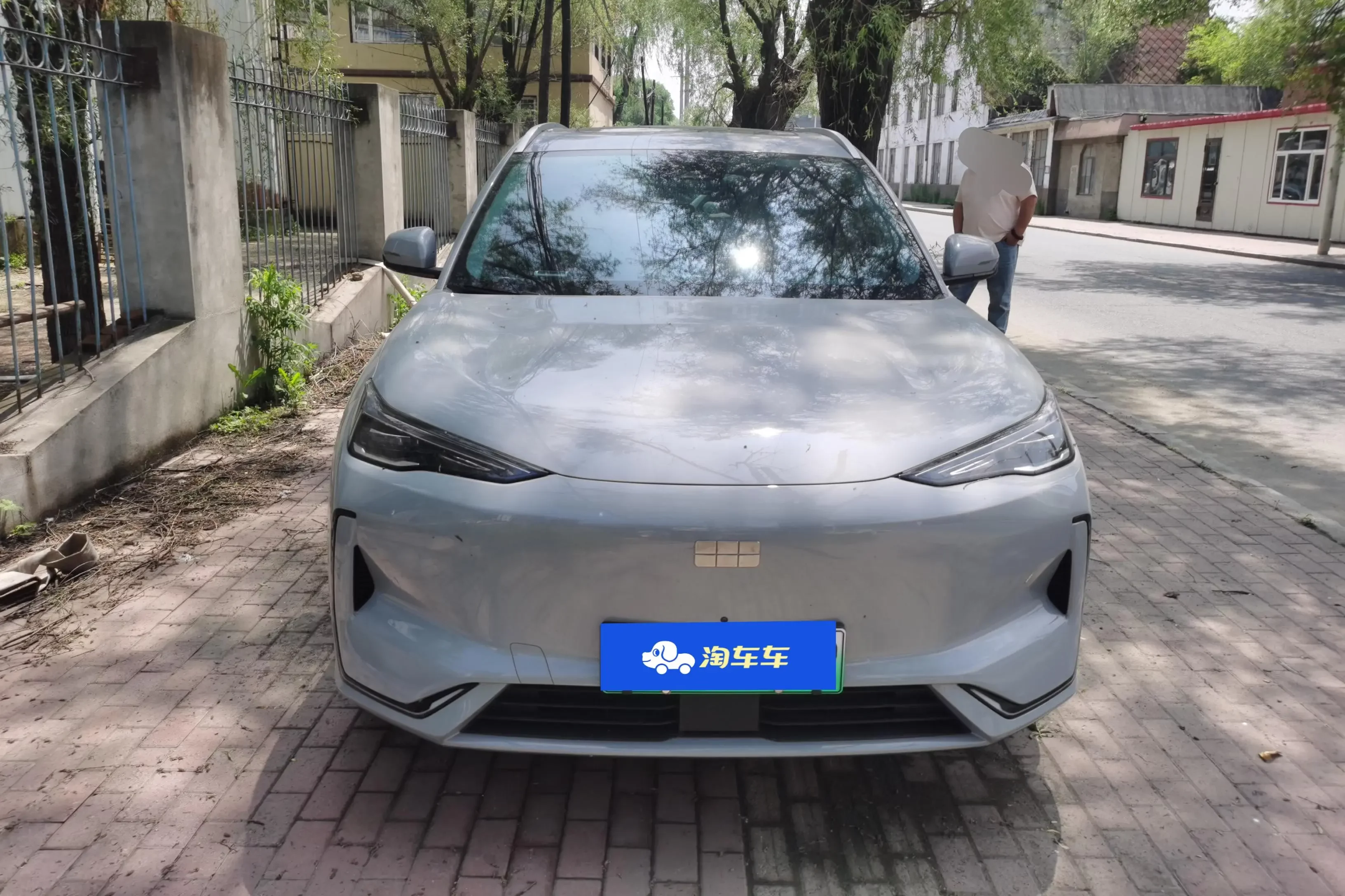 Geely Galaxy E5