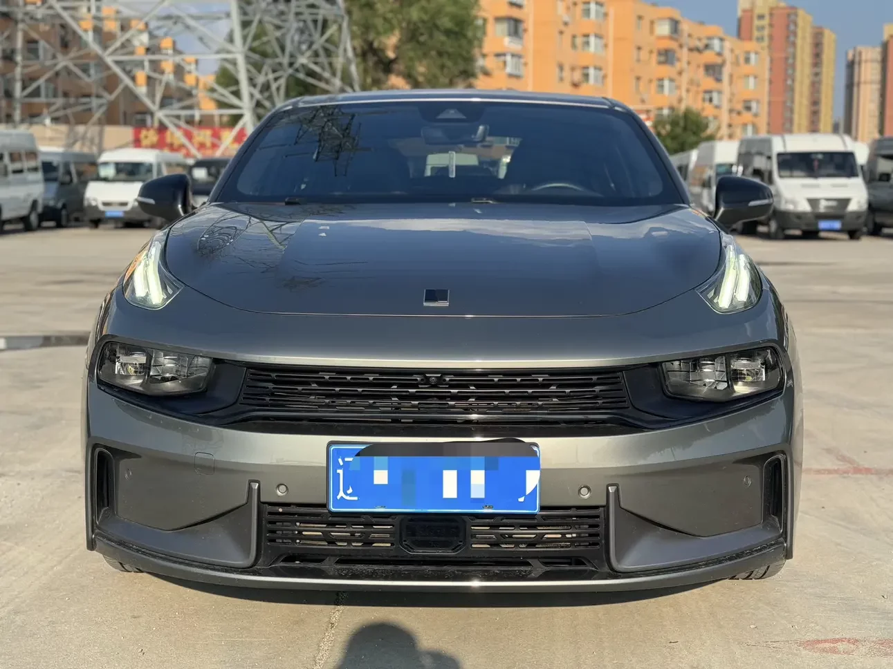 Lynk & Co 03