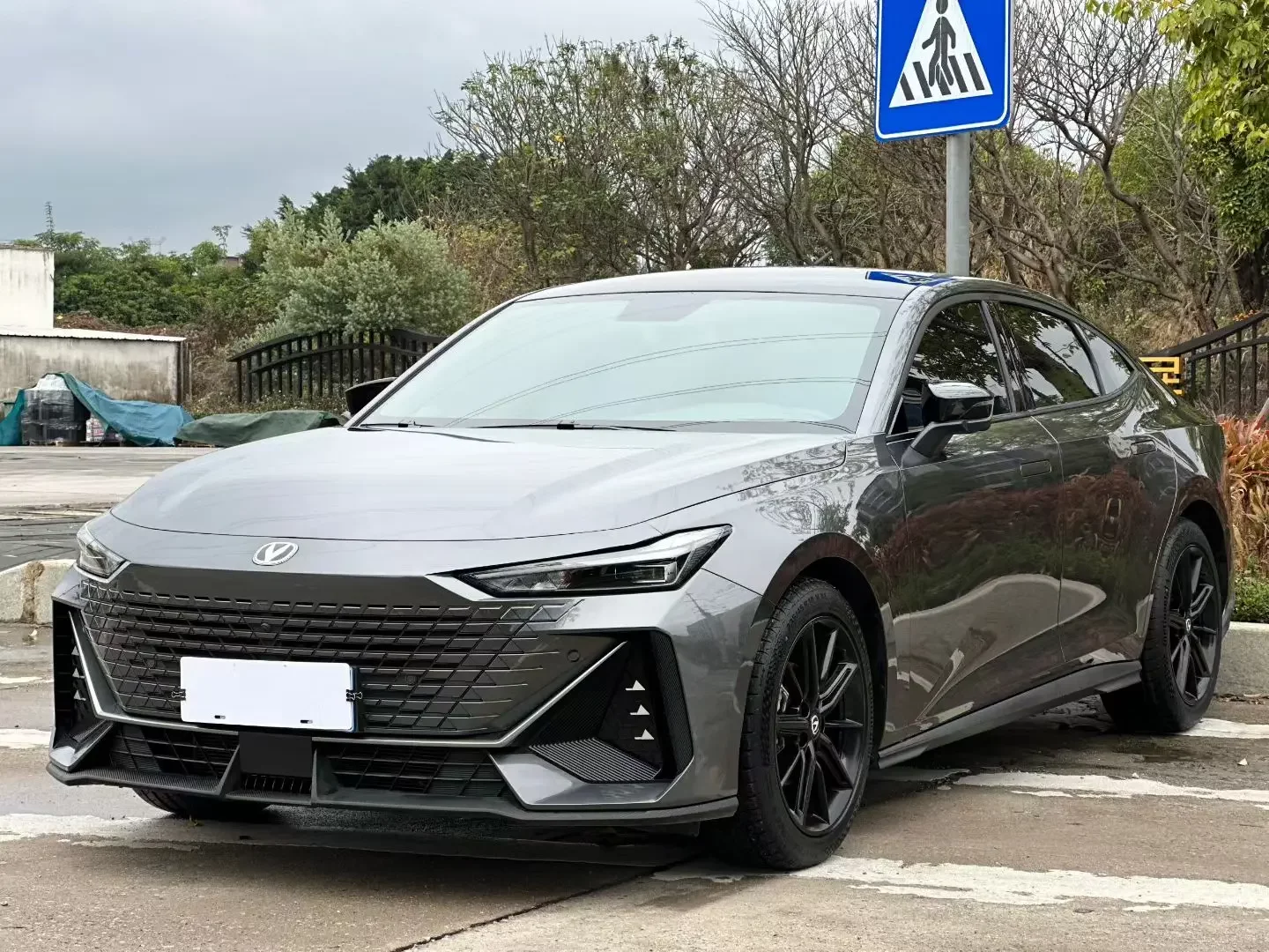 Changan UNI-V