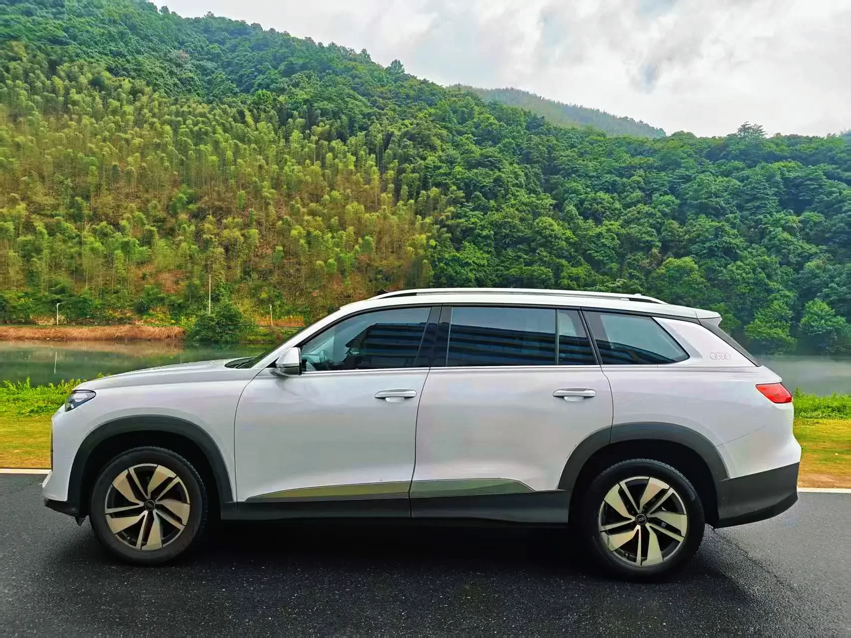 Audi Q6