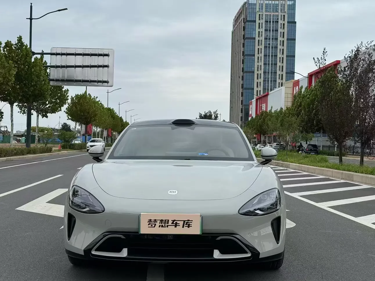 Xiaomi car Xiaomi SU7  из Китая
