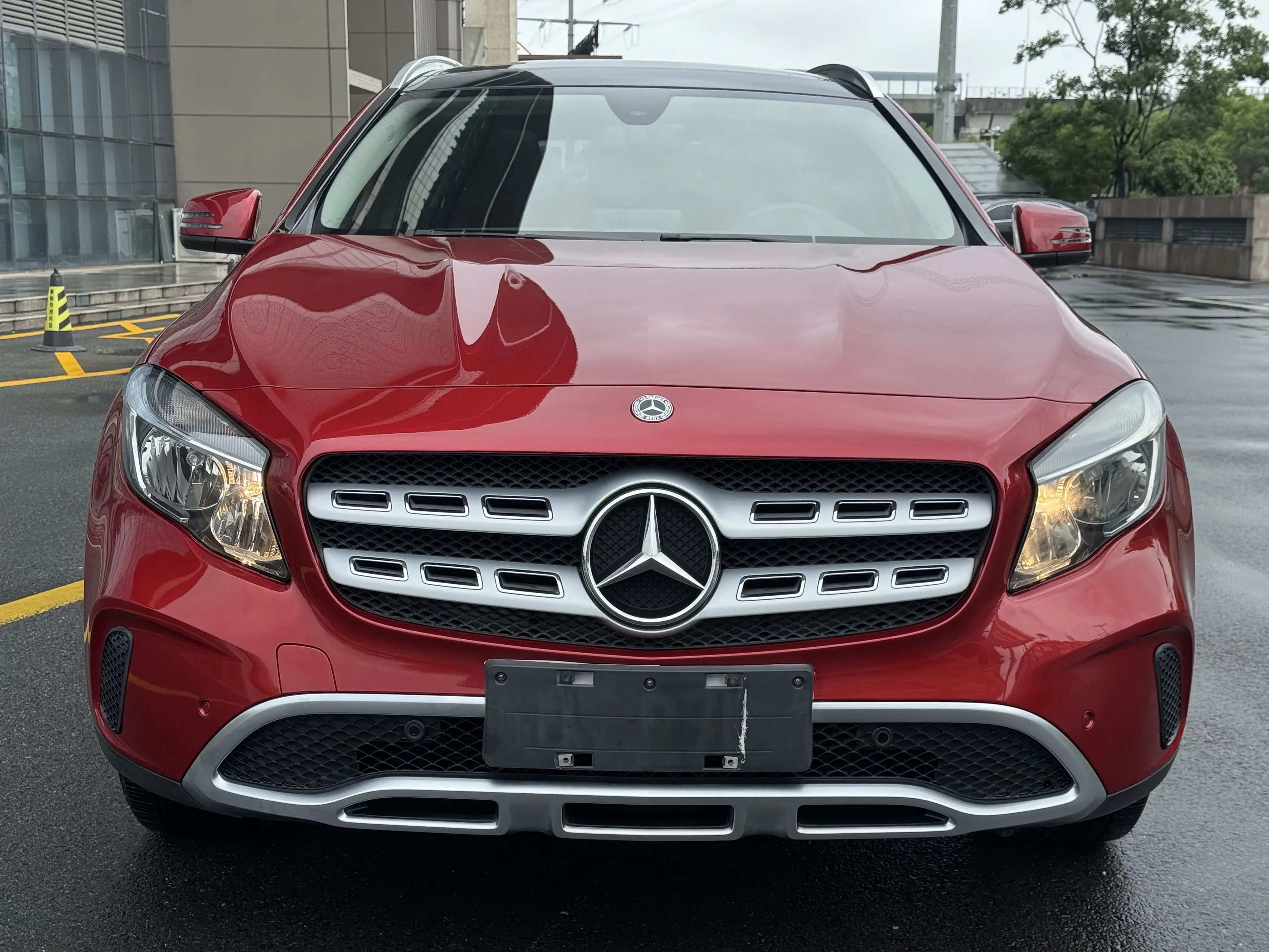 Mercedes-Benz GLA