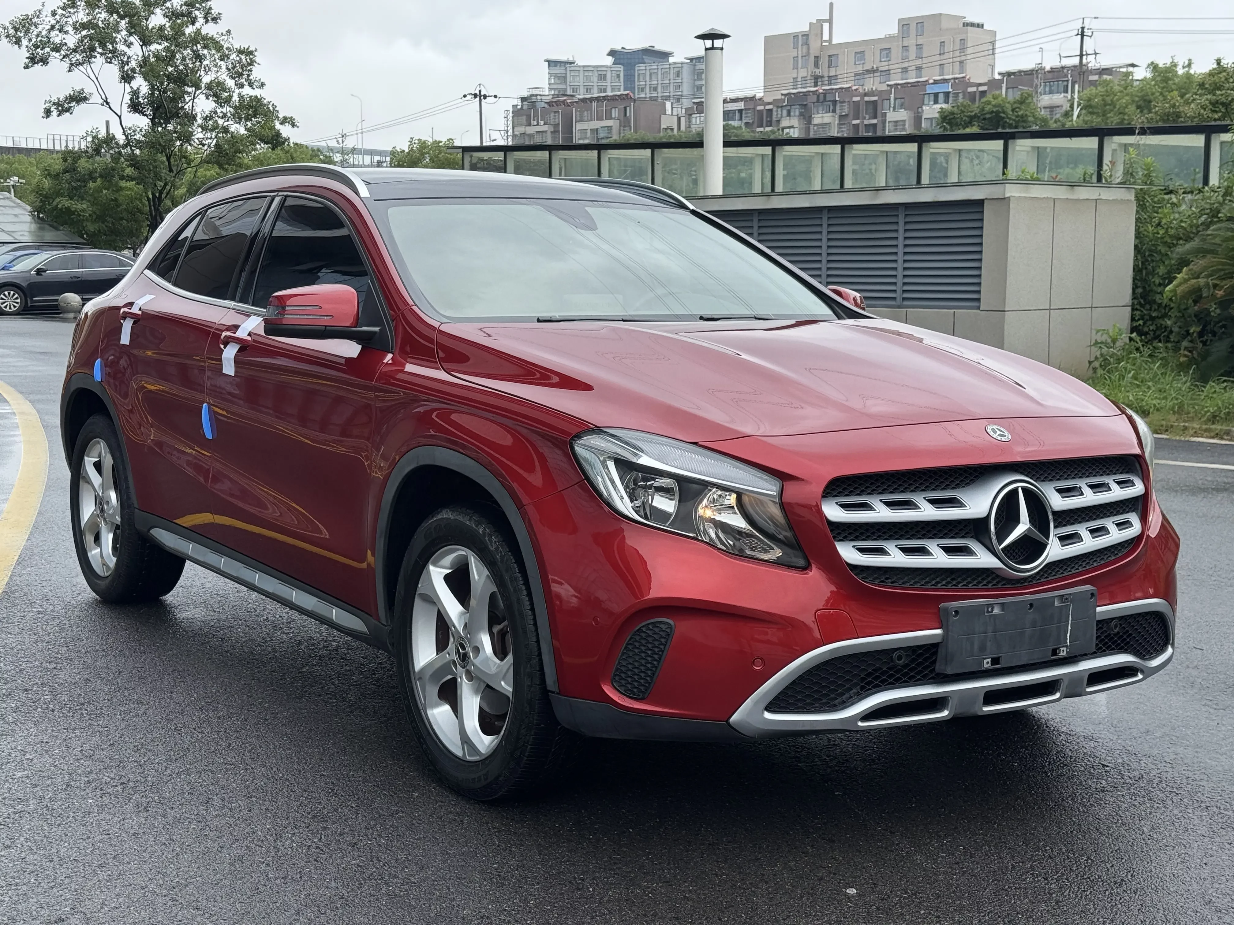 Mercedes-Benz GLA