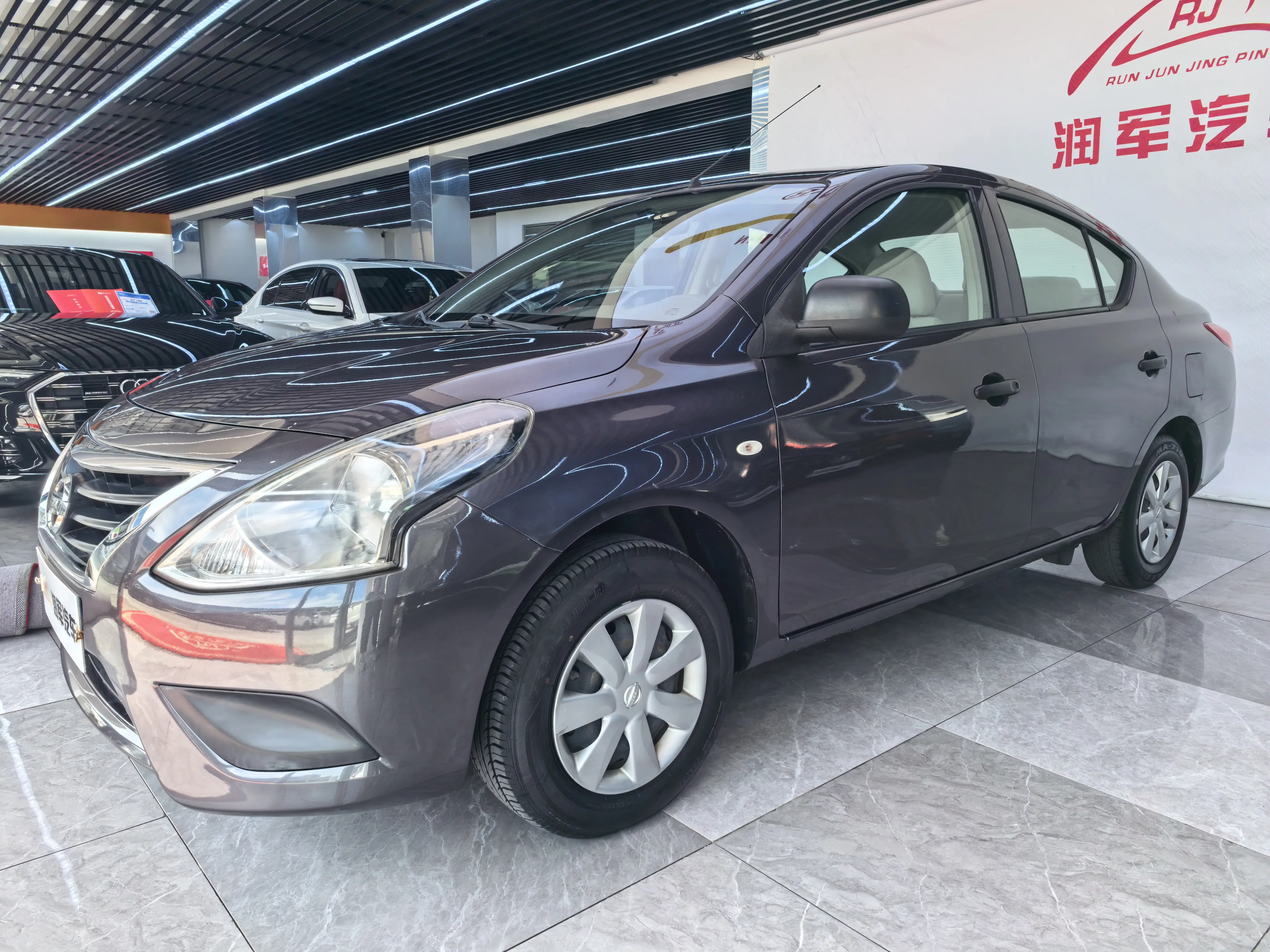 Nissan Sunlight  из Китая